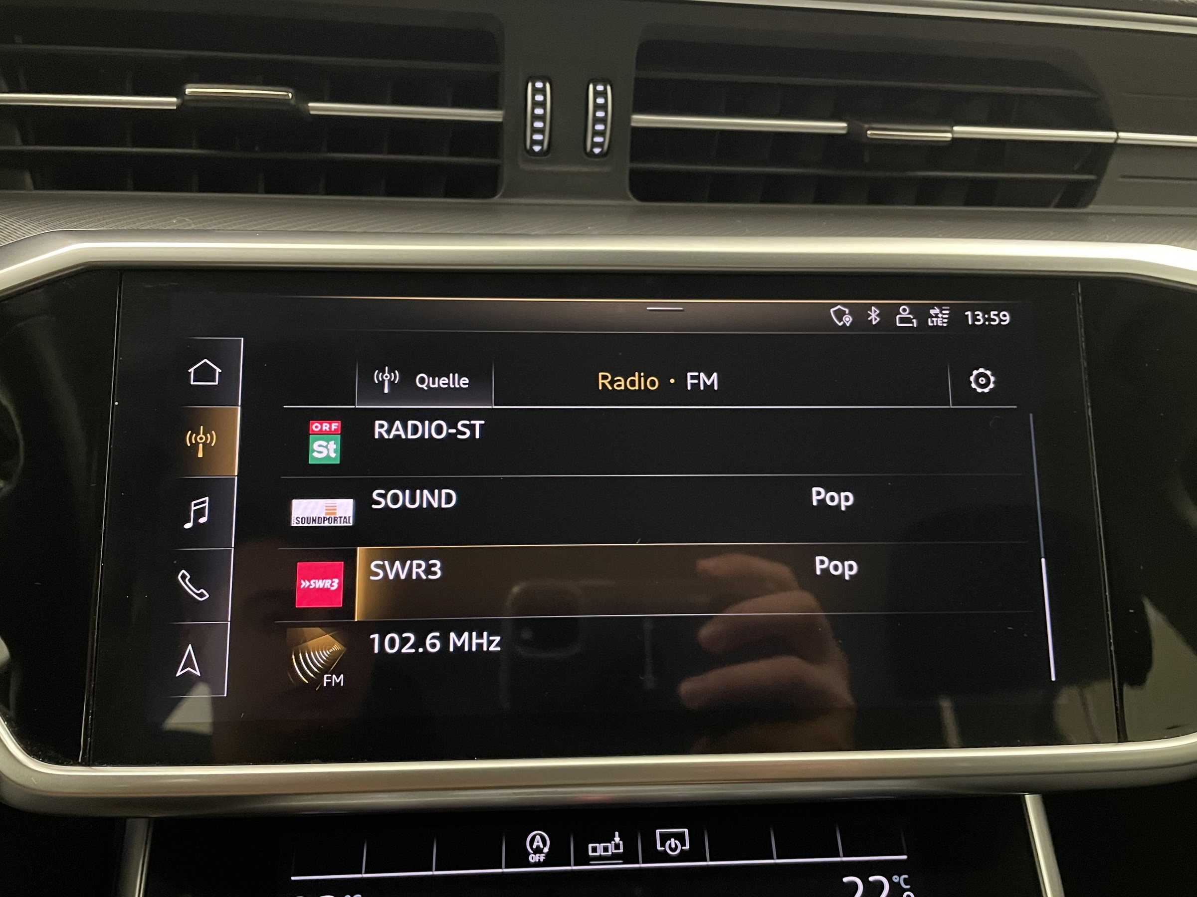 Audi A6 Avant 40 TDI quattro | Bild 18 von 28