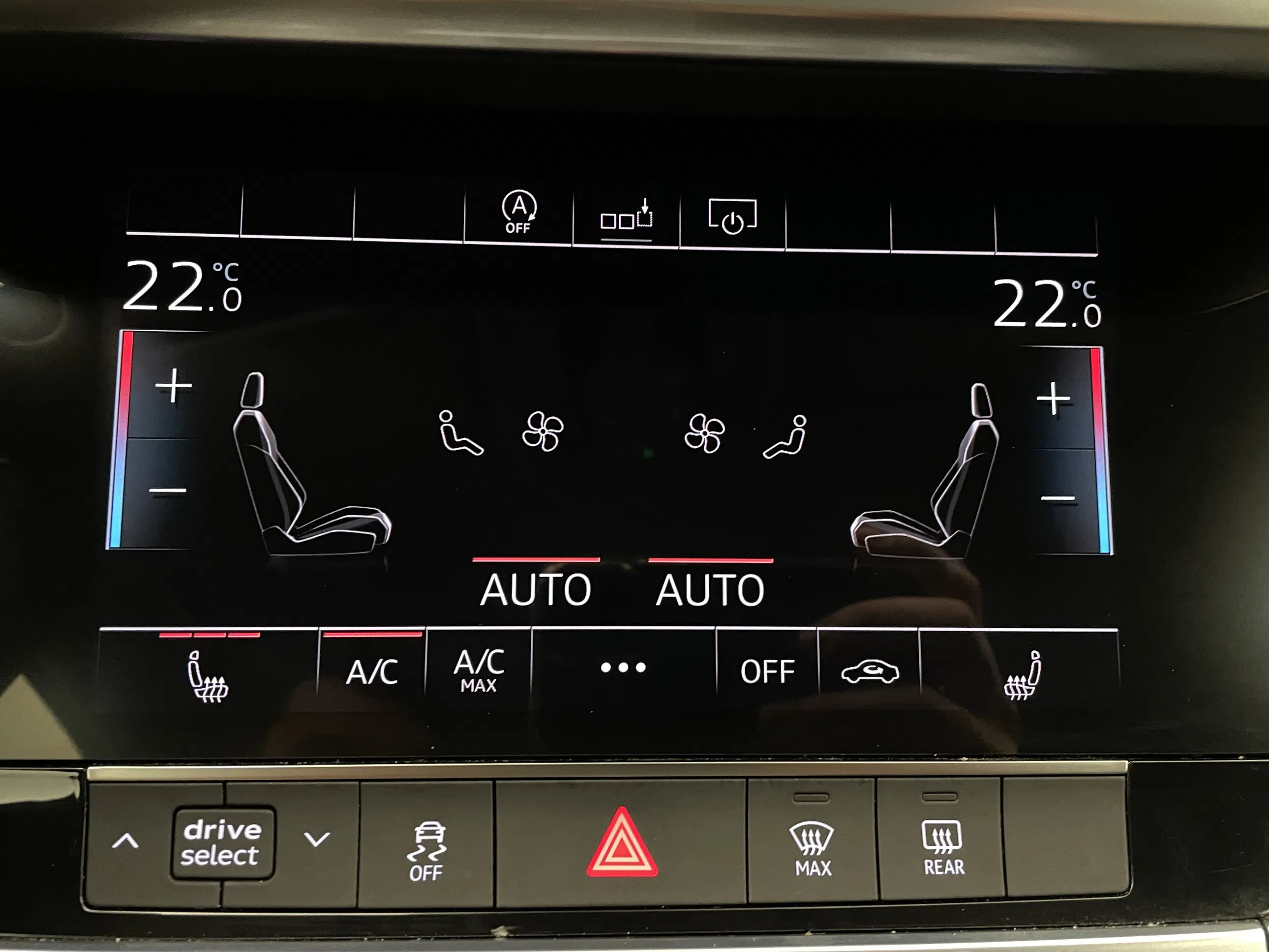 Audi A6 Avant 40 TDI quattro | Bild 21 von 28