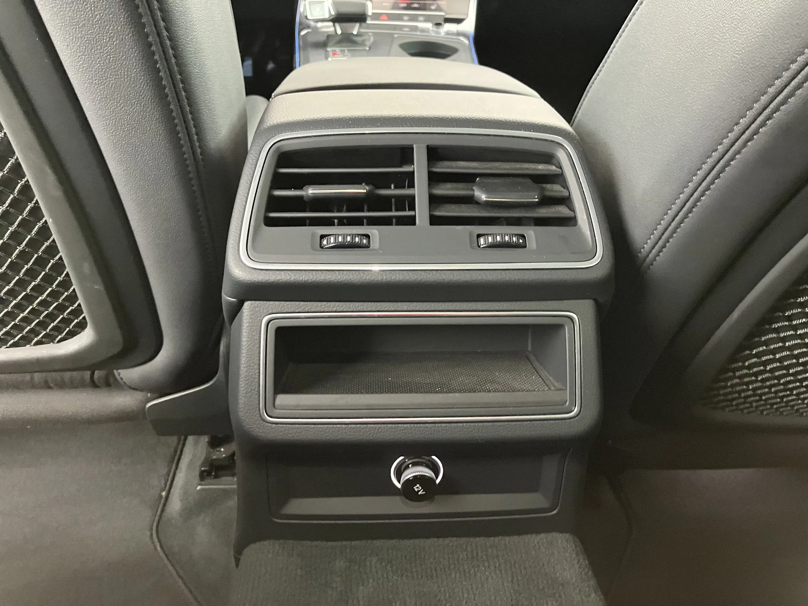 Audi A7 Sportback 40 2.0 TDI | Bild 26 von 31