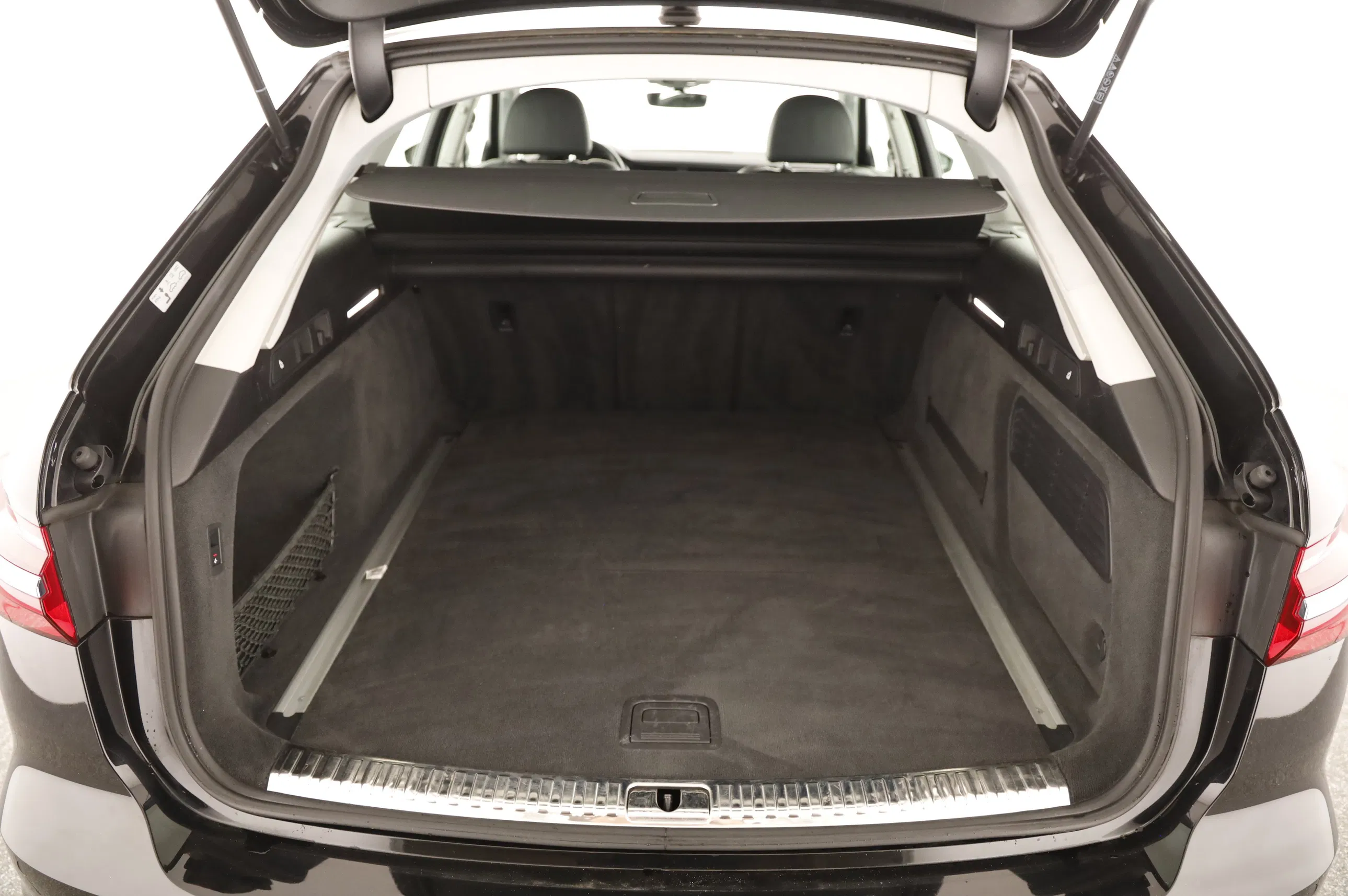 Audi A6 Avant 40 2.0 TDI sport | Bild 22 von 26