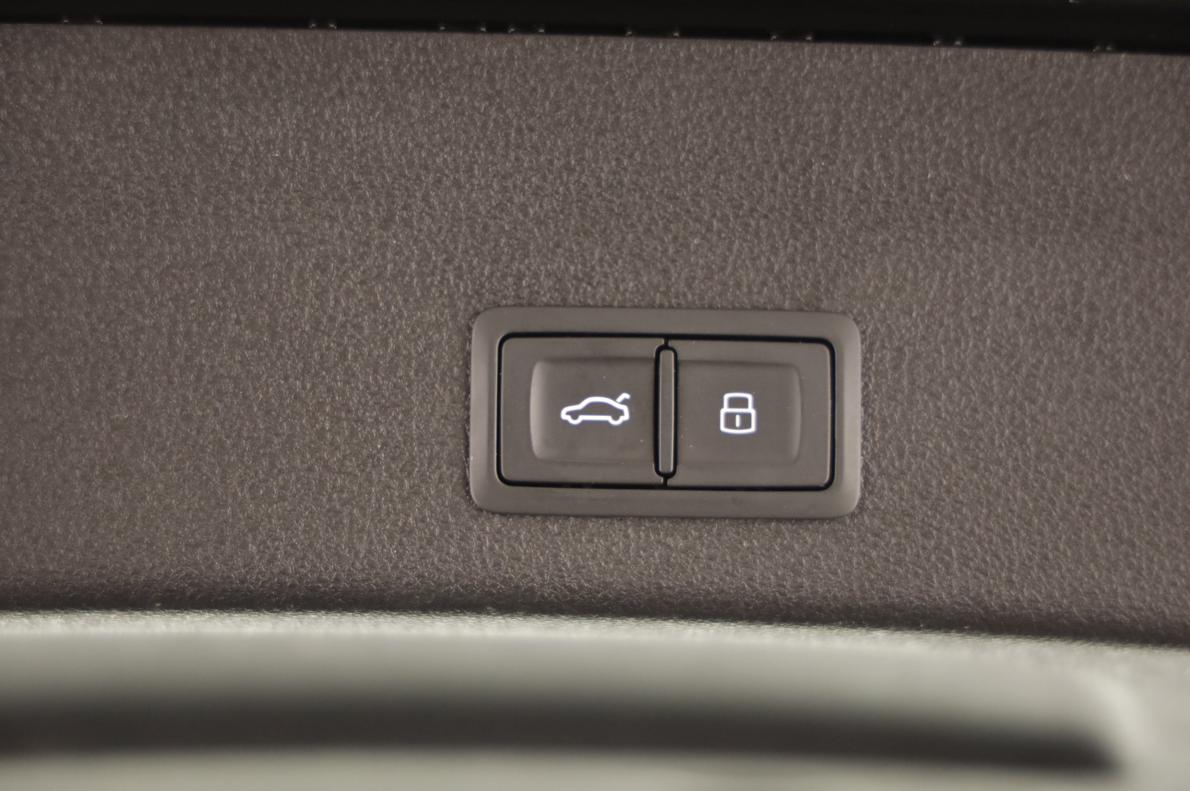 Audi A6 Avant 40 2.0 TDI sport | Bild 23 von 26