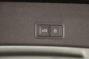 Audi A6 Avant 40 2.0 TDI sport | Thumbnail 23 von 26