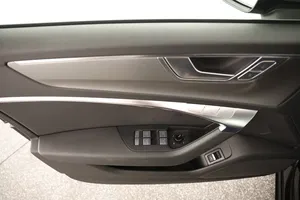 Audi A6 Avant 40 2.0 TDI sport | Thumbnail 6 von 26