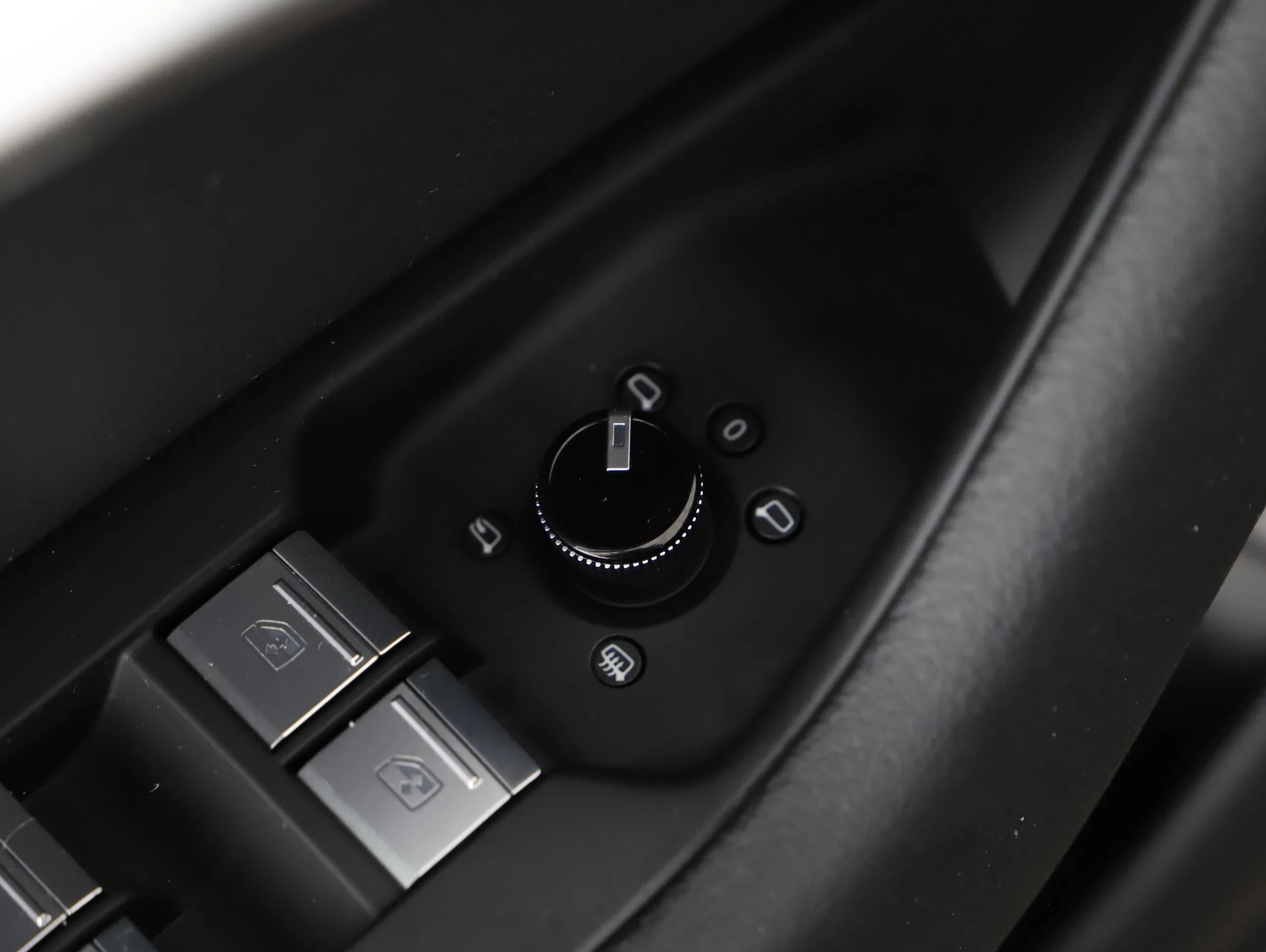 Audi A6 Avant 40 2.0 TDI quattro sport | Bild 16 von 23