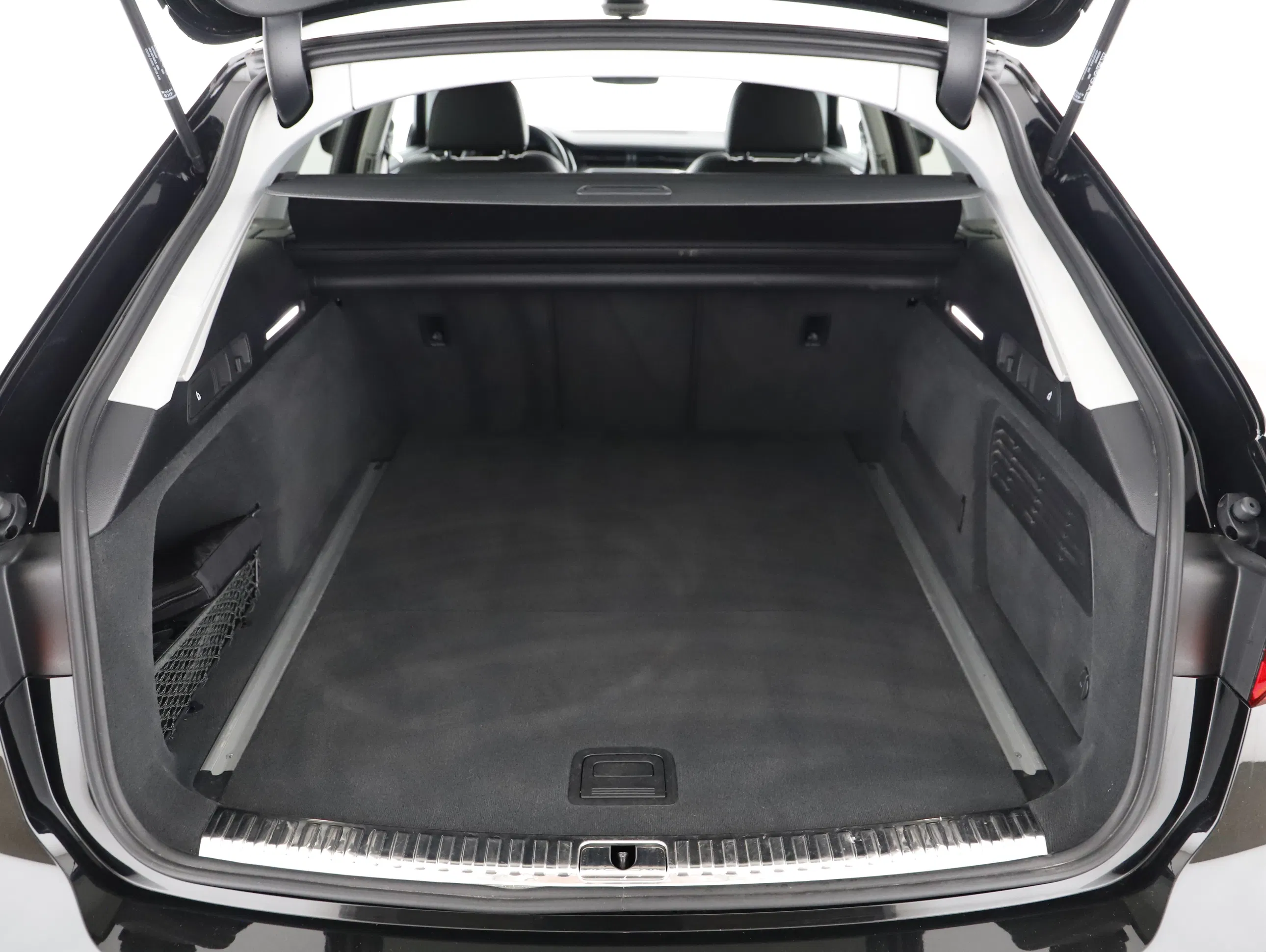 Audi A6 Avant 40 2.0 TDI quattro sport | Bild 17 von 23