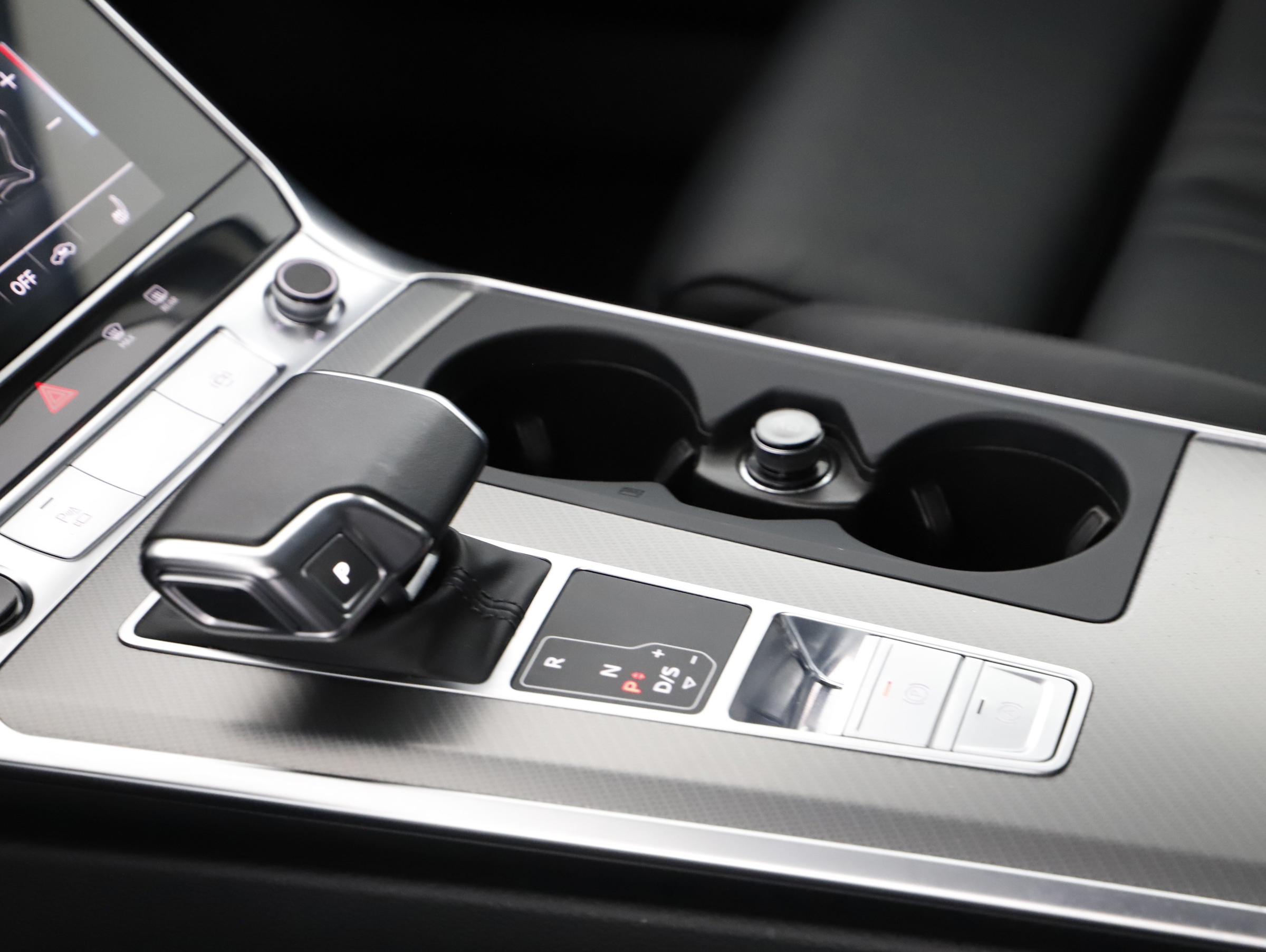 Audi A6 Avant 40 2.0 TDI quattro sport | Bild 5 von 23