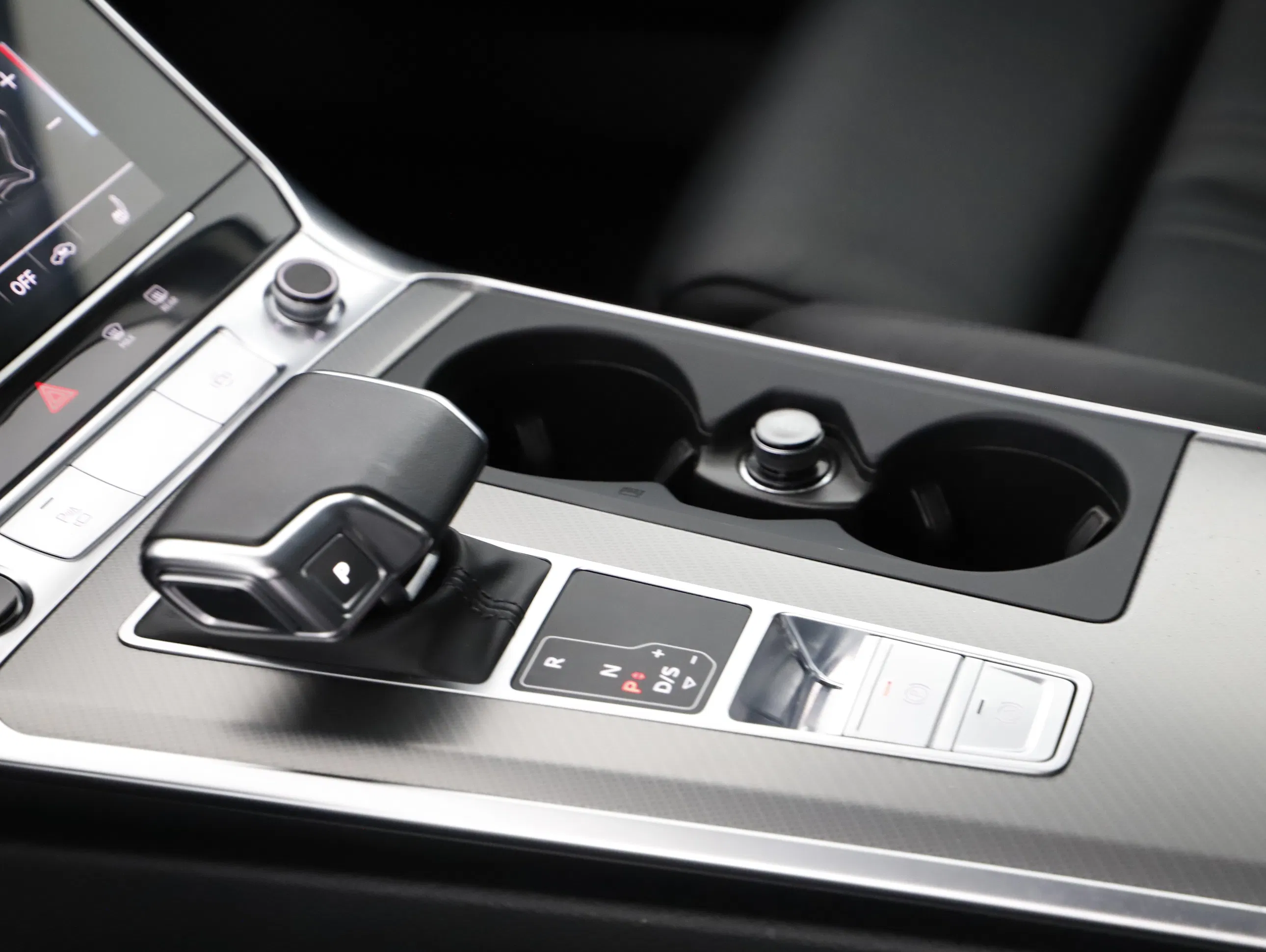 Audi A6 Avant 40 2.0 TDI quattro sport | Bild 5 von 23