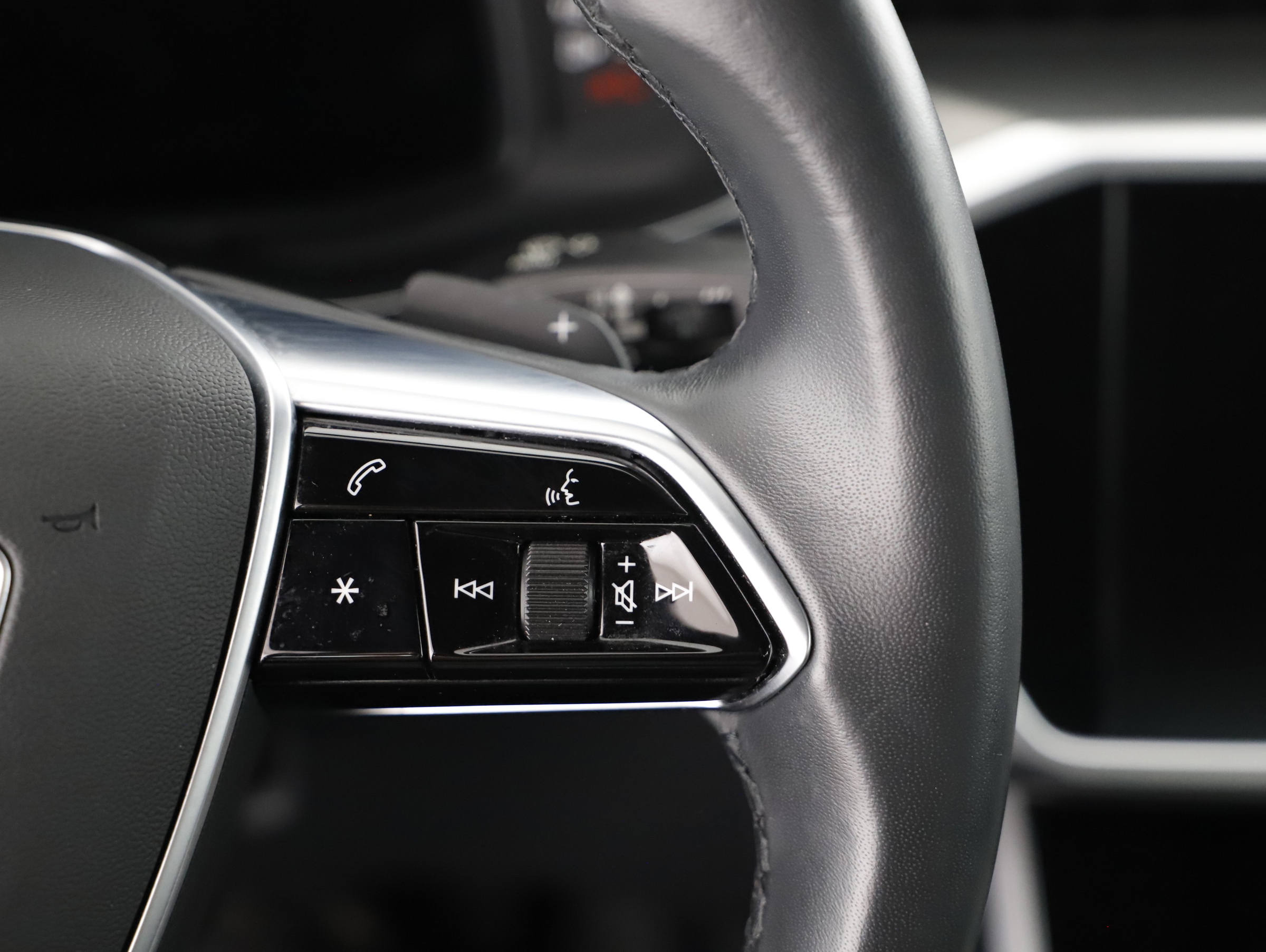 Audi A6 40 2.0 TDI design | Bild 19 von 27