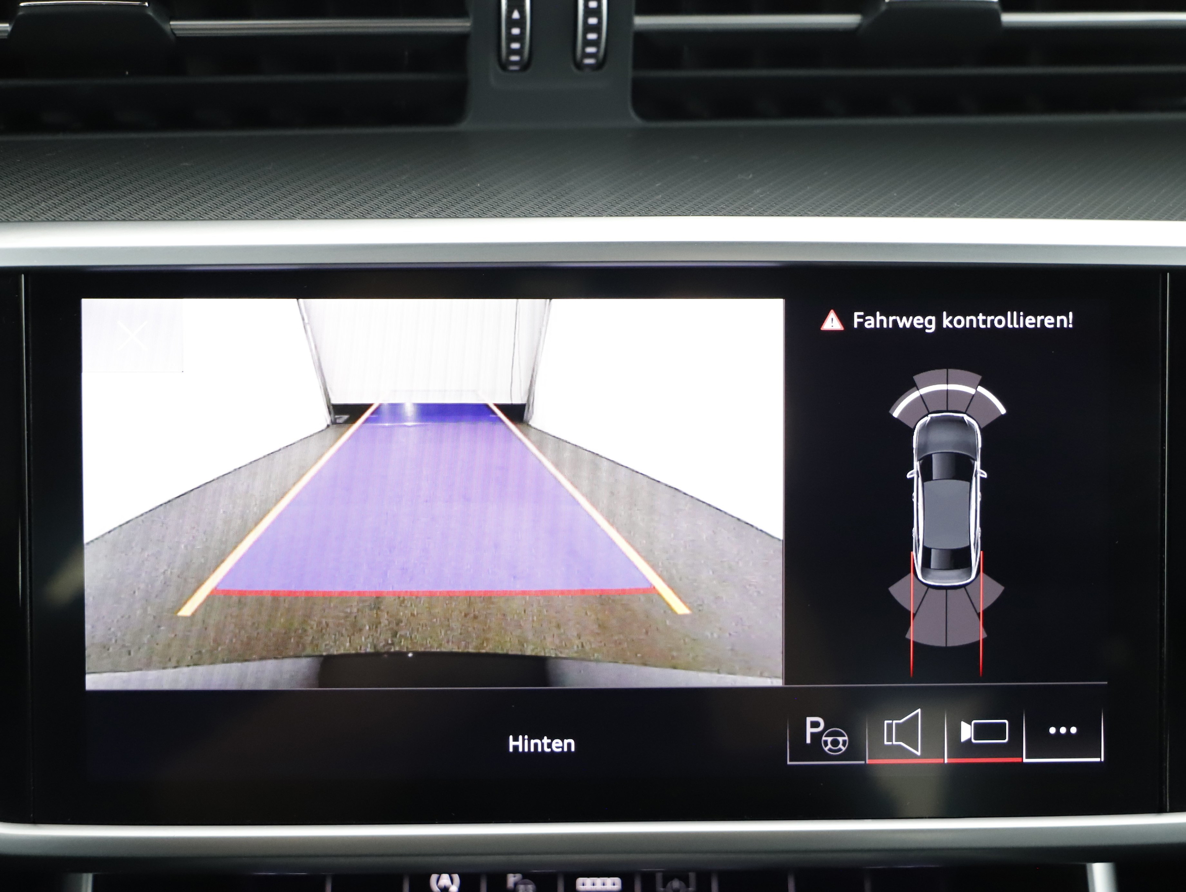 Audi A6 40 2.0 TDI design | Bild 22 von 27