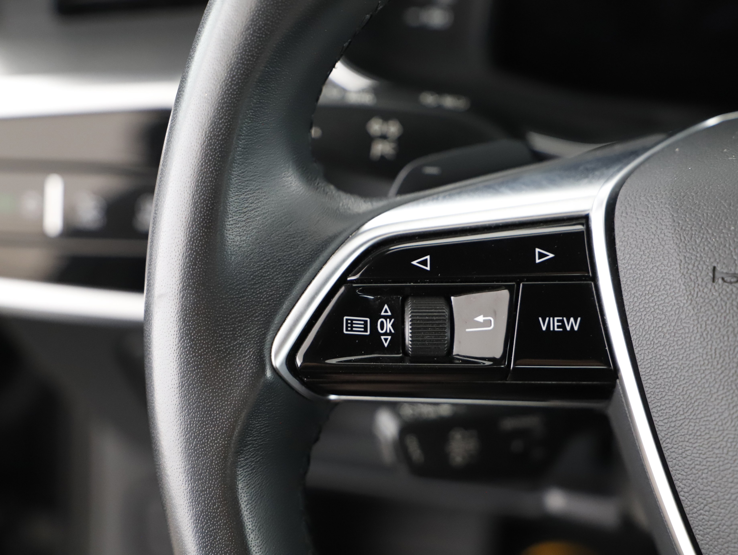 Audi A6 40 2.0 TDI design | Bild 13 von 22
