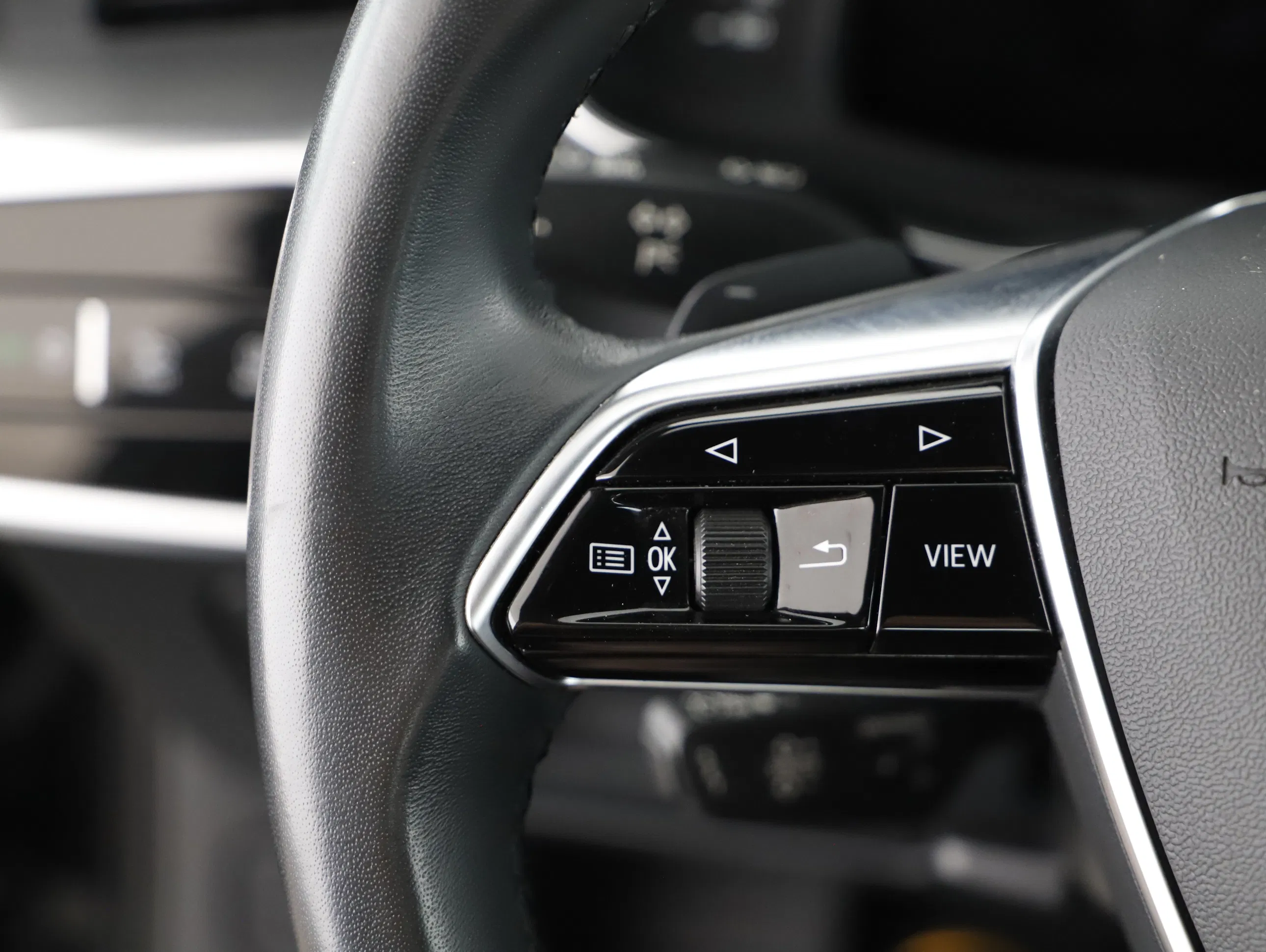 Audi A6 40 2.0 TDI design | Bild 13 von 22