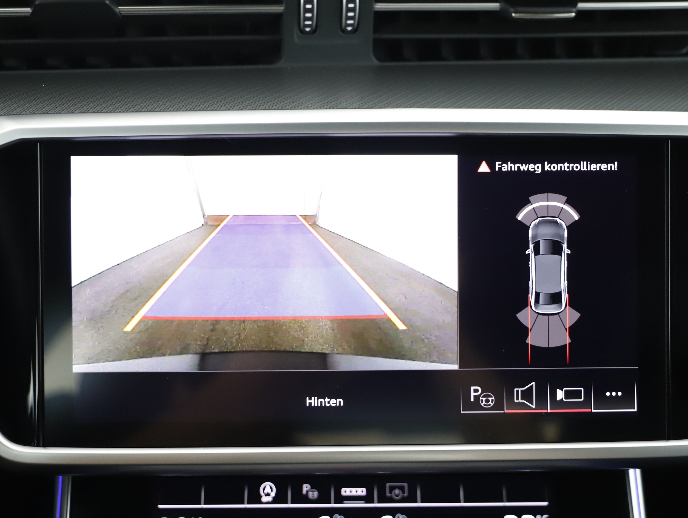 Audi A6 40 2.0 TDI design | Bild 16 von 22