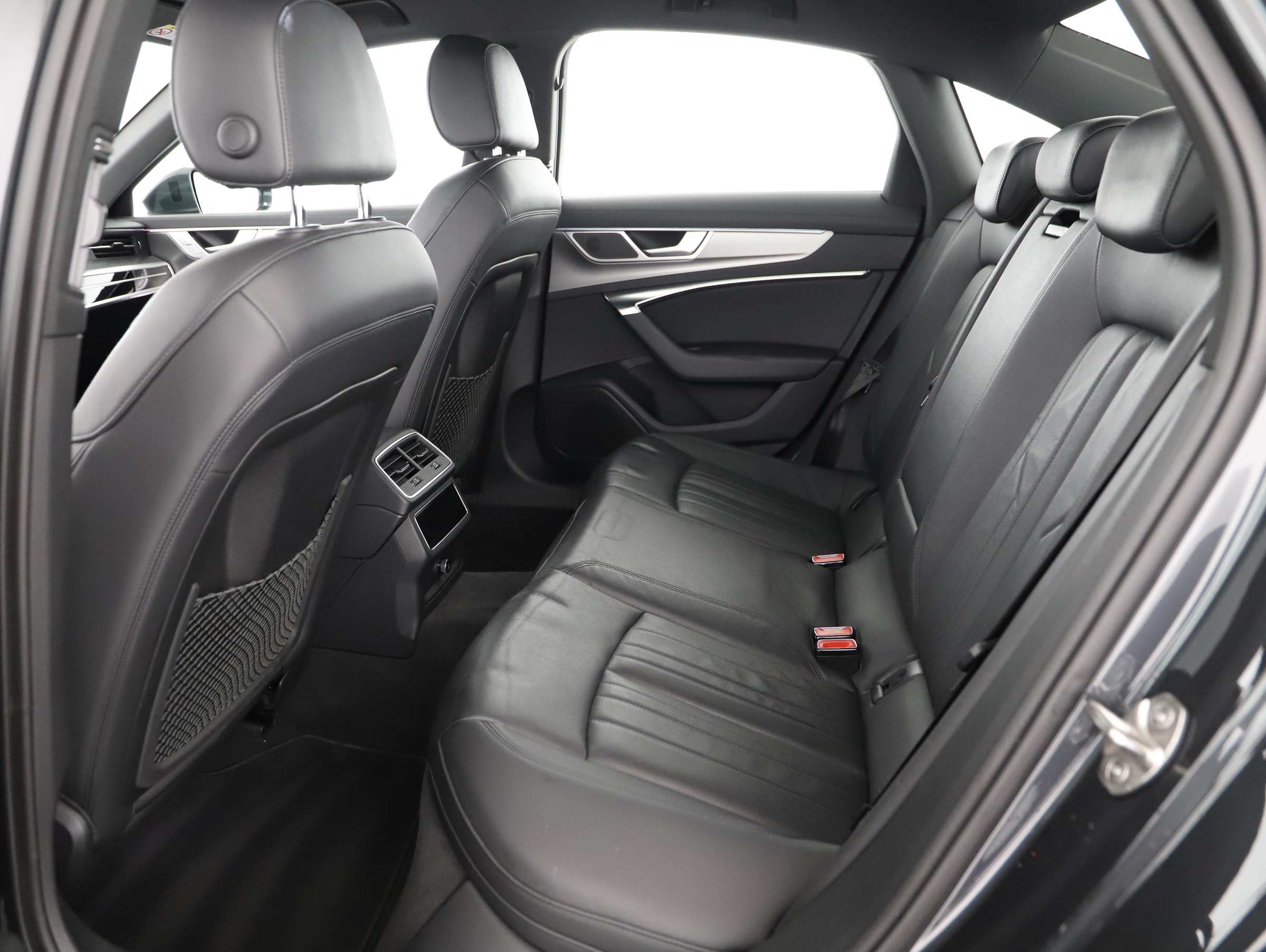 Audi A6 40 2.0 TDI design | Bild 5 von 22