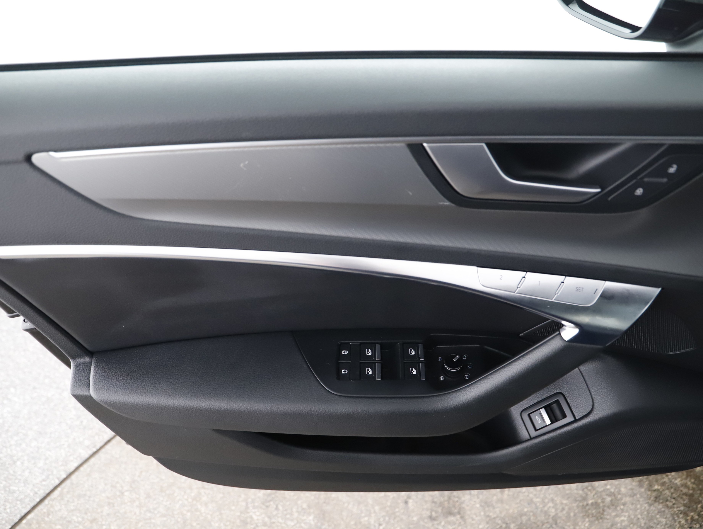 Audi A6 Avant 45 TDI quattro sport Aut. | Bild 13 von 19