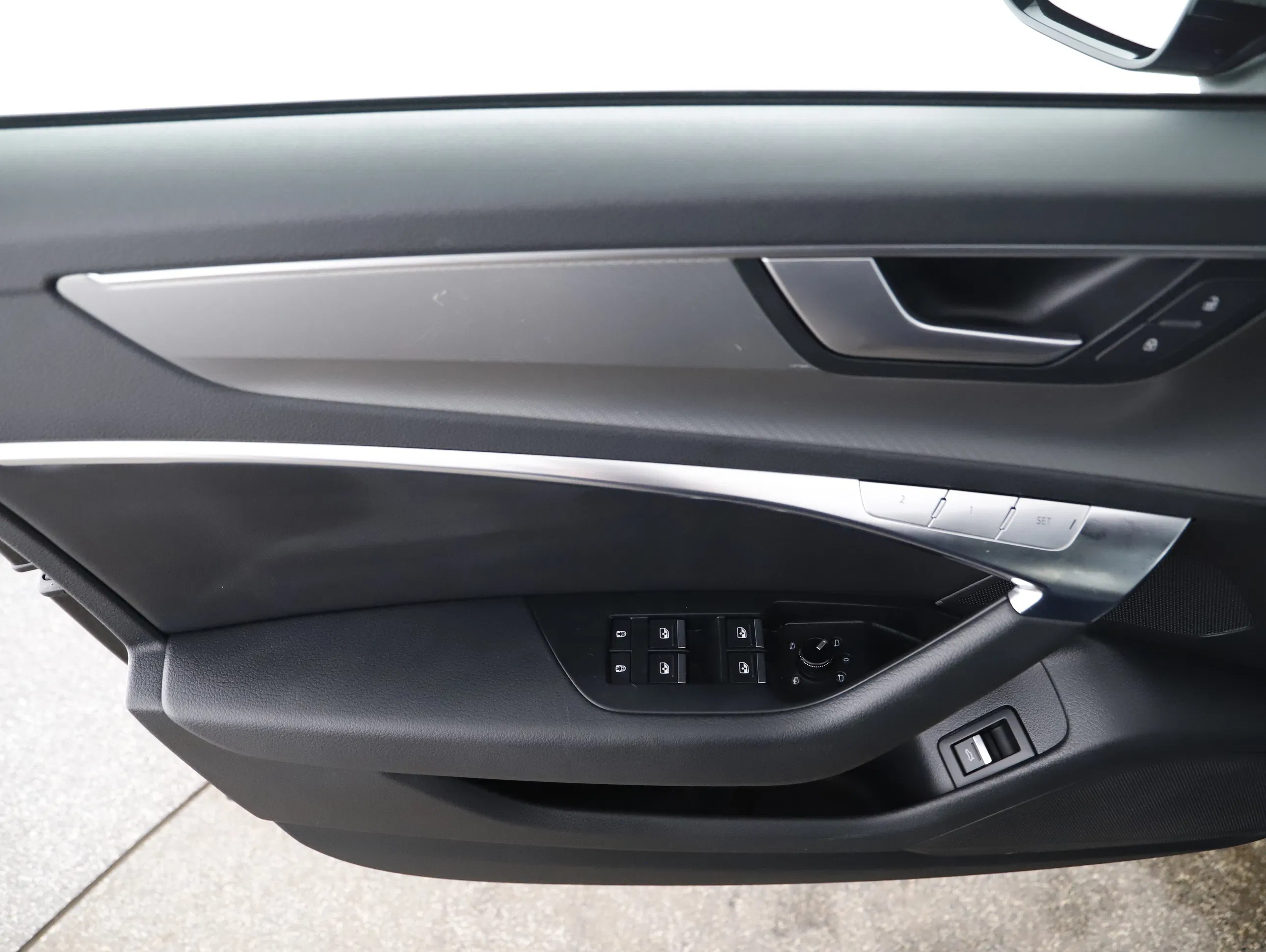 Audi A6 Avant 45 TDI quattro sport Aut. | Bild 13 von 19