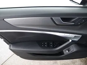 Audi A6 Avant 45 TDI quattro sport Aut. | Thumbnail 13 von 19
