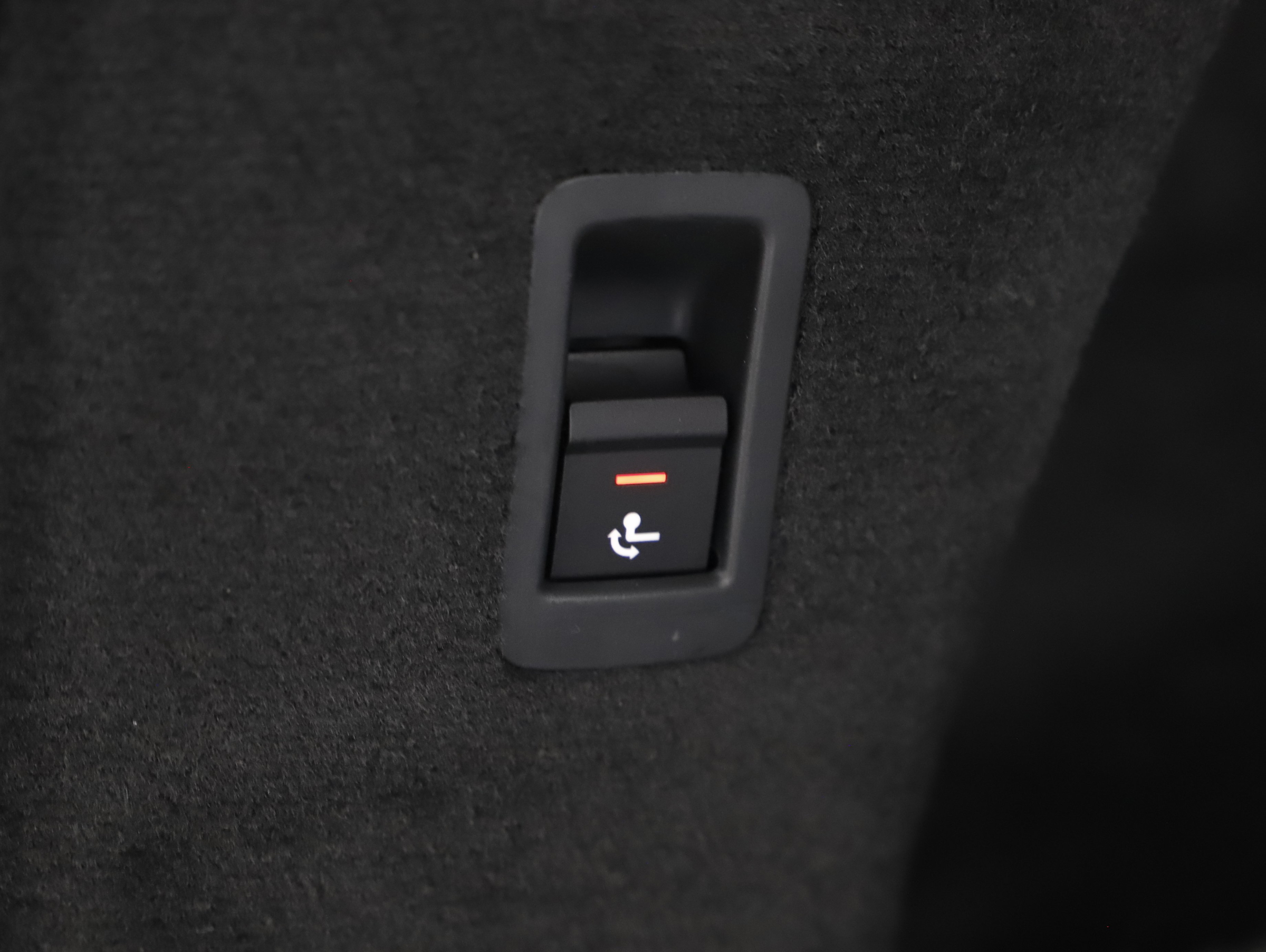 Audi A6 Avant 45 TDI quattro sport Aut. | Bild 17 von 19