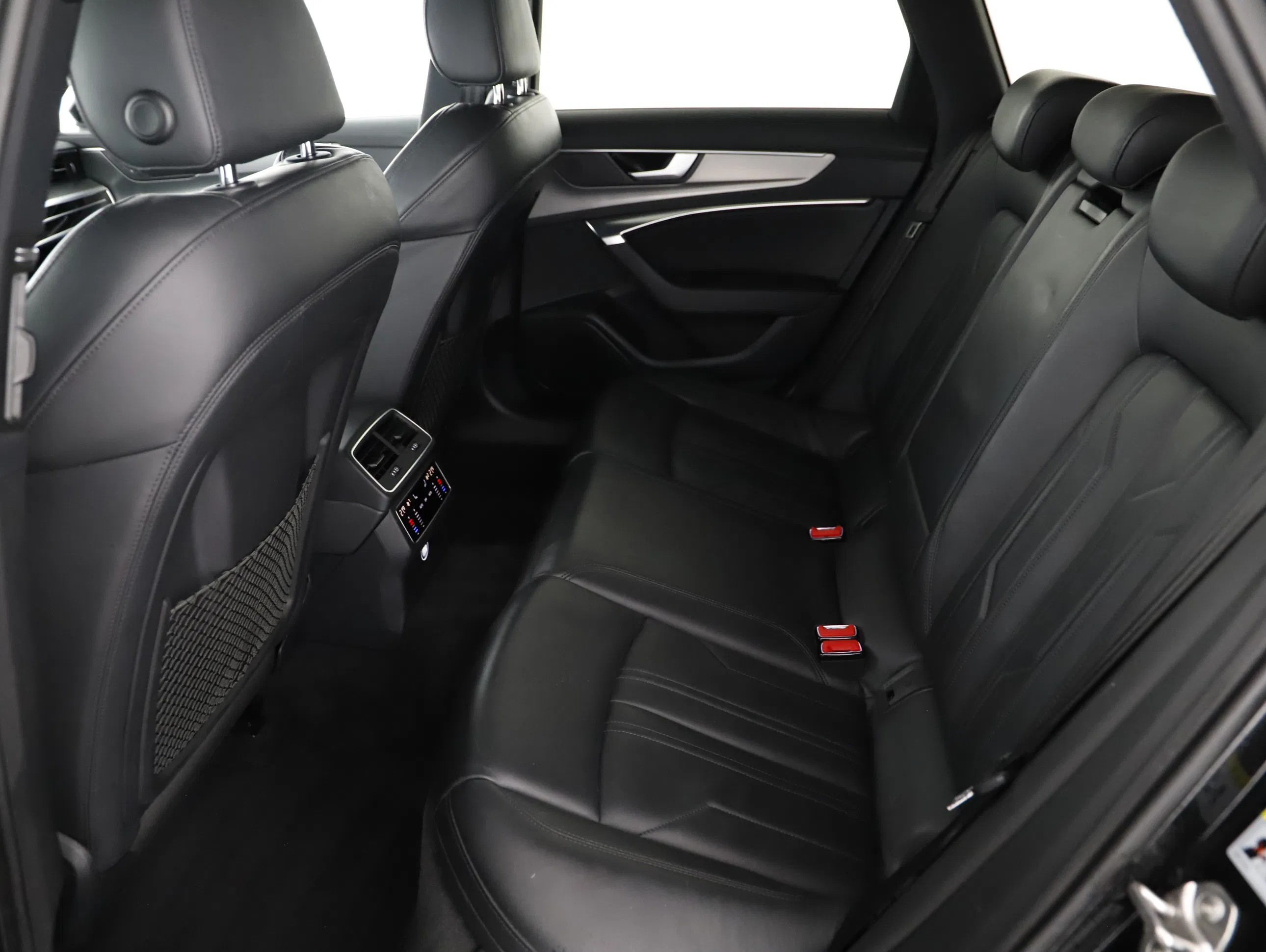 Audi A6 Avant 45 TDI quattro sport Aut. | Bild 2 von 19