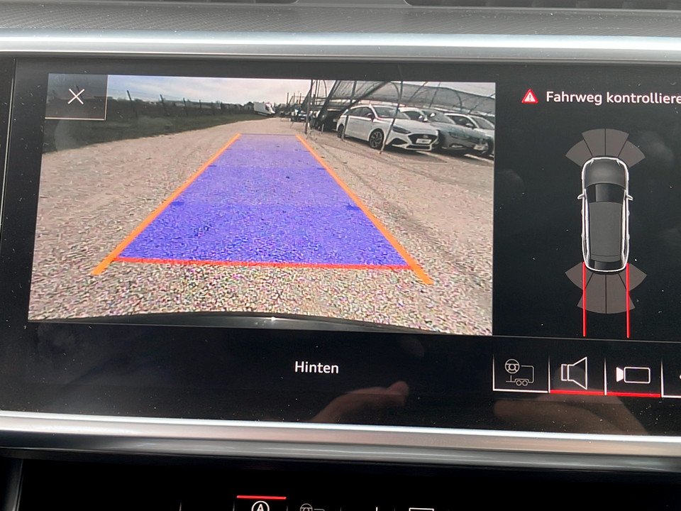 Audi A6 Avant 45 3.0 TDI quattro sport | Bild 13 von 27