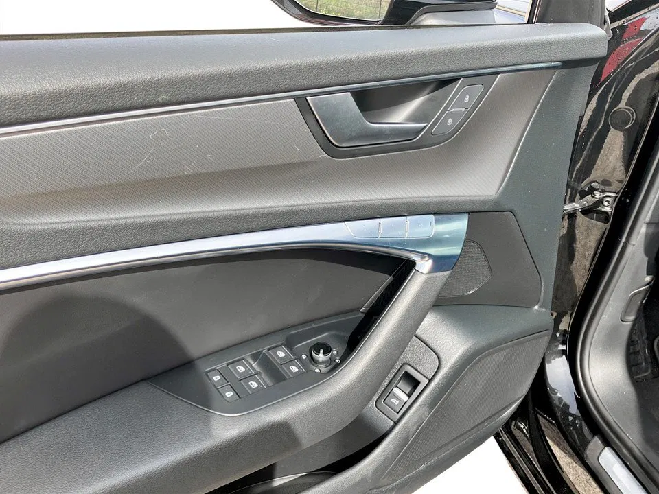 Audi A6 Avant 45 3.0 TDI quattro sport | Bild 18 von 27
