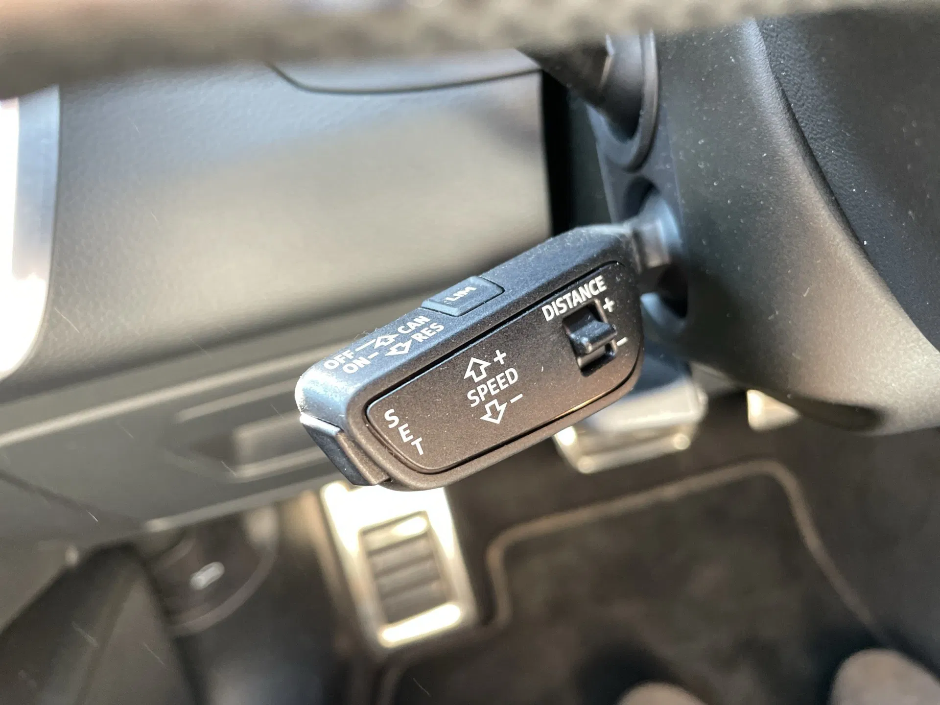 Audi A6 Avant 35 2.0 TDI sport | Bild 13 von 27