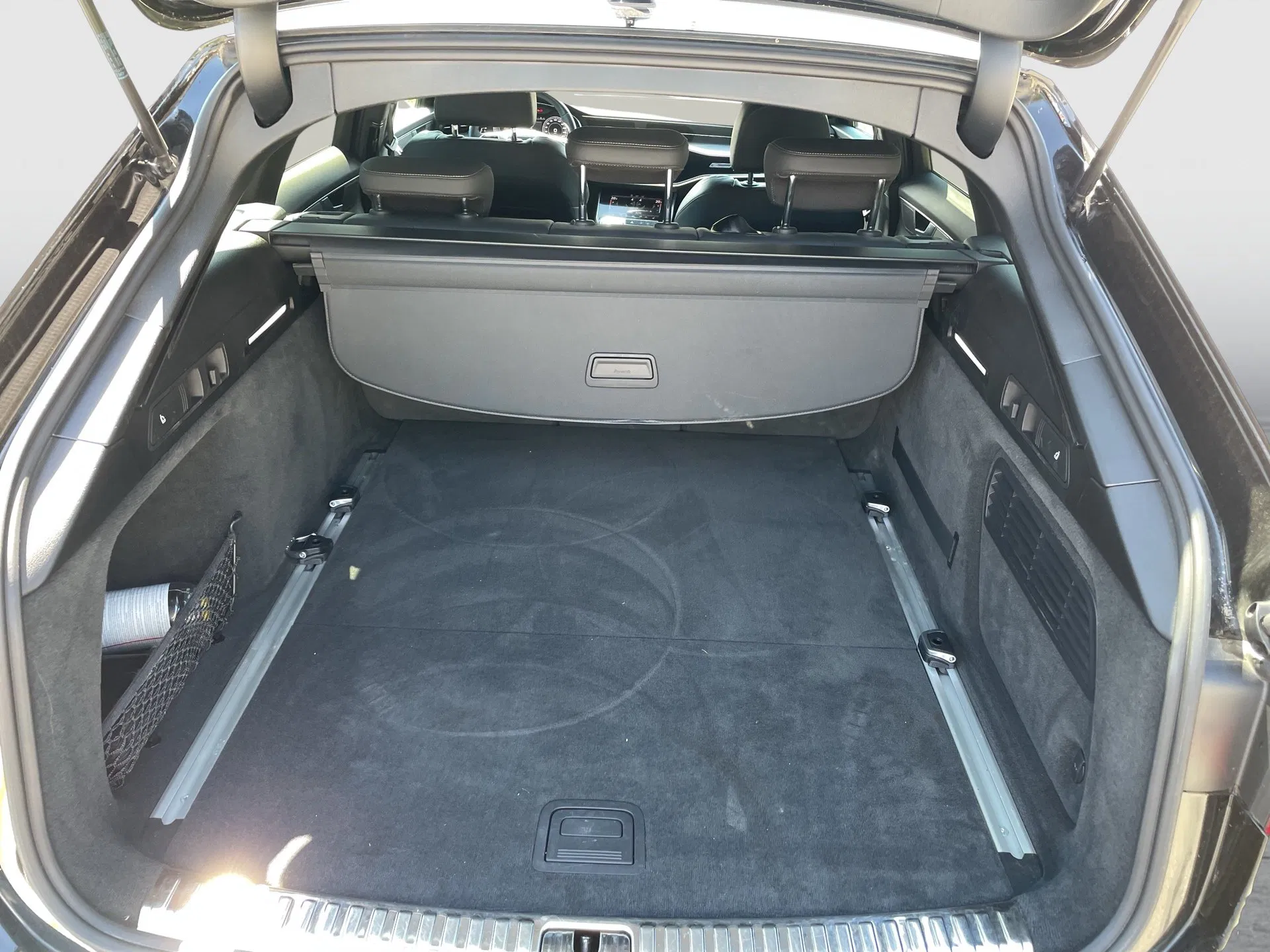 Audi A6 Avant 35 2.0 TDI sport | Bild 24 von 27