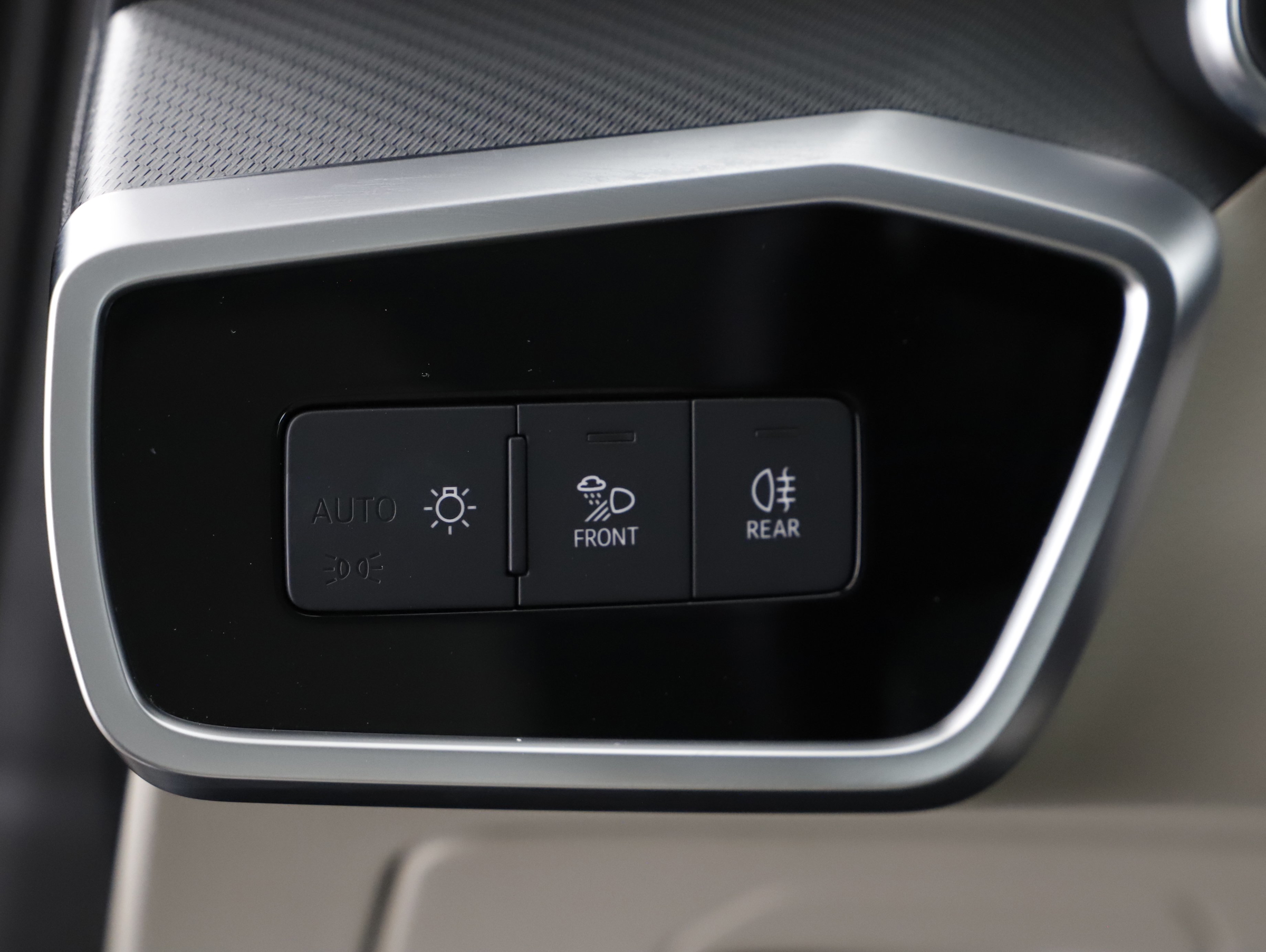 Audi A6 Avant 40 2.0 TDI sport | Bild 13 von 30