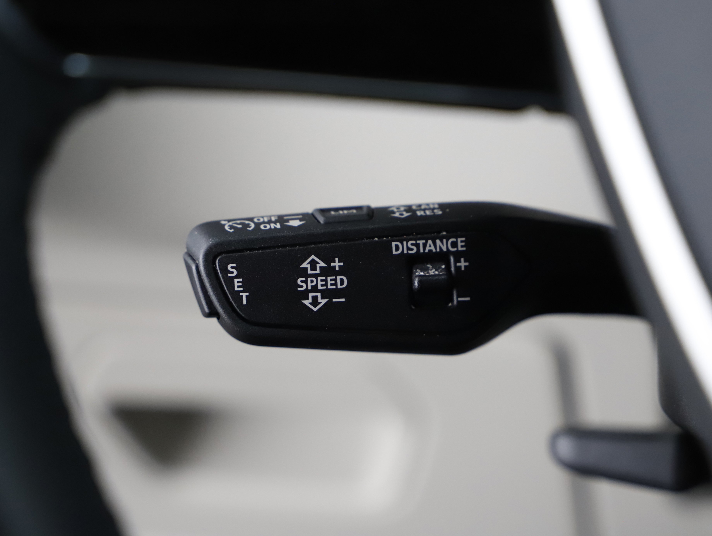 Audi A6 Avant 40 2.0 TDI sport | Bild 20 von 30