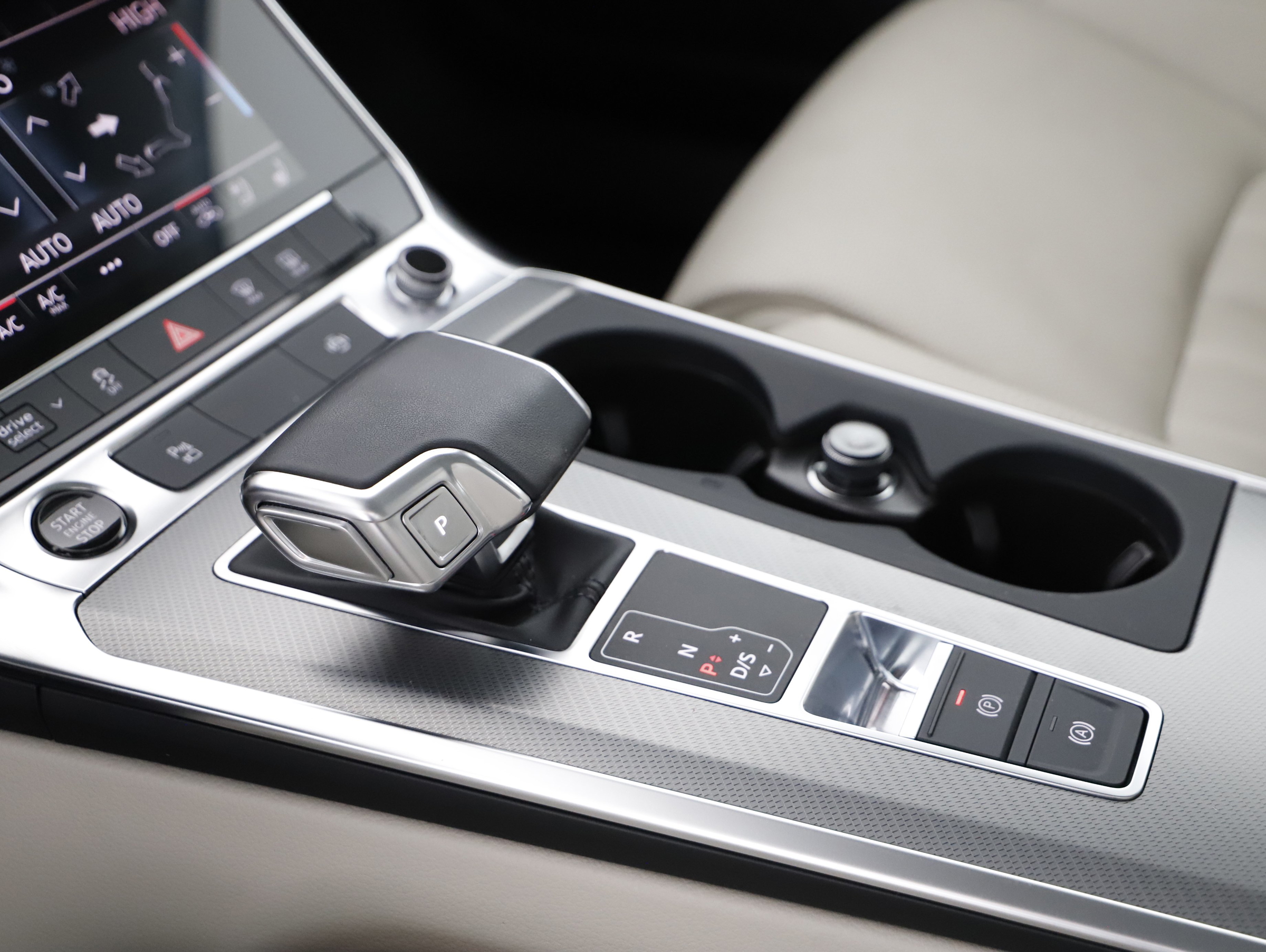 Audi A6 Avant 40 2.0 TDI sport | Bild 24 von 30