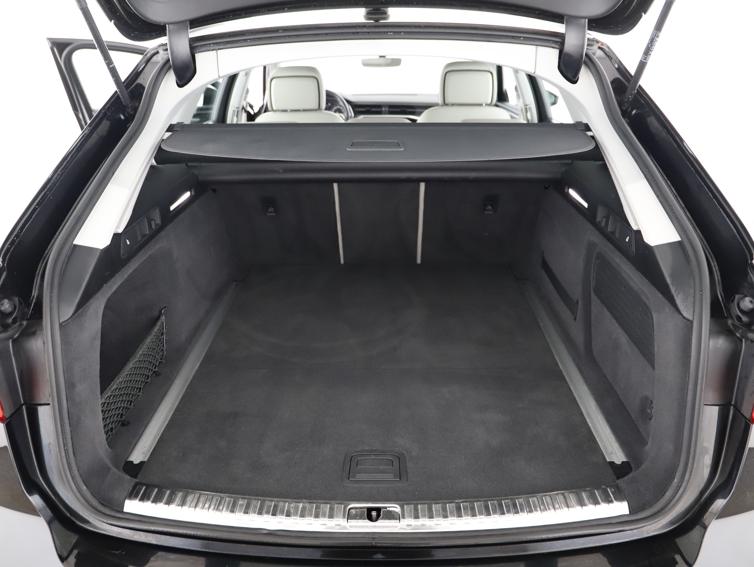 Audi A6 Avant 40 2.0 TDI sport | Bild 26 von 30