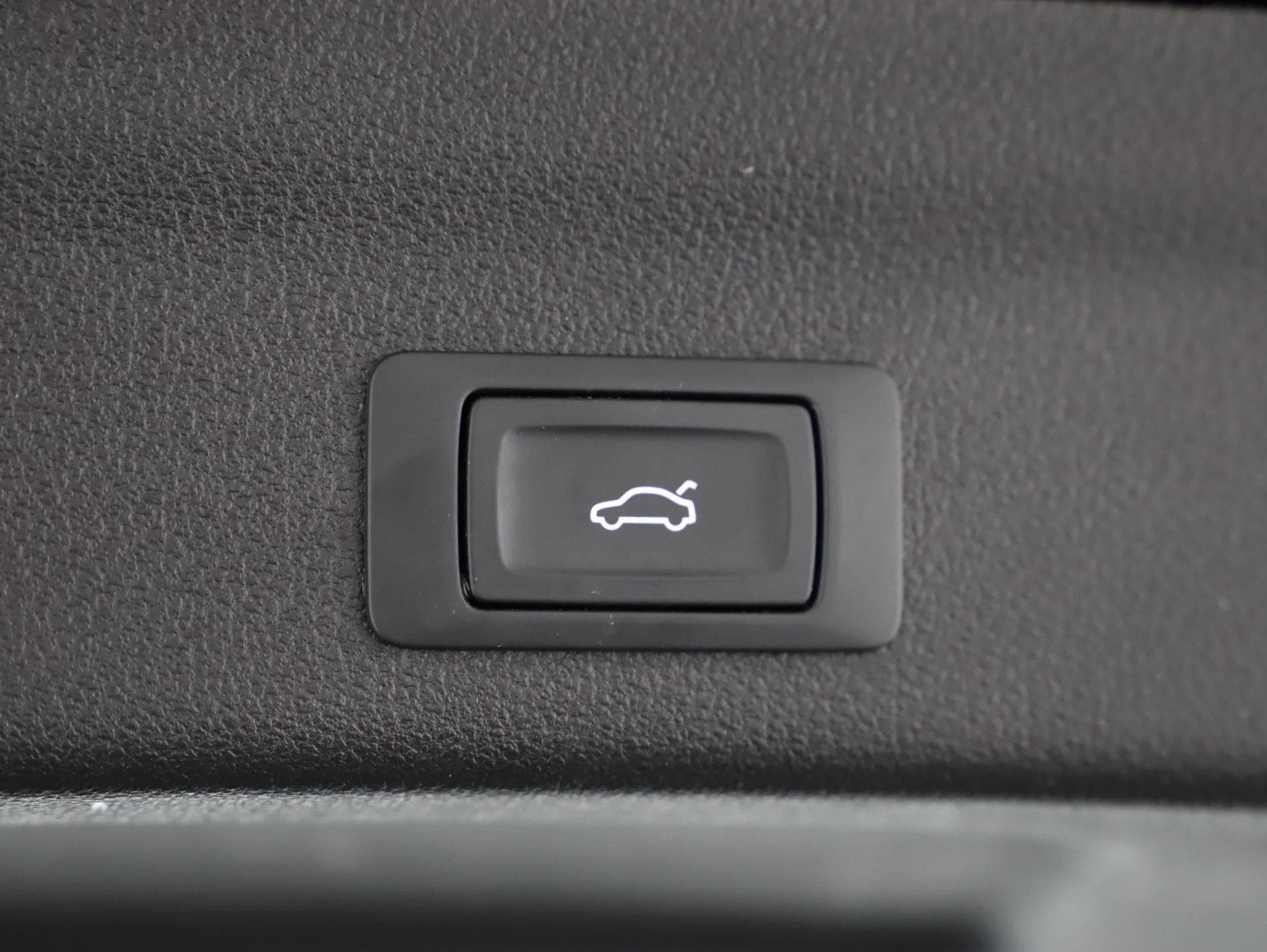 Audi A6 Avant 40 2.0 TDI sport | Bild 27 von 30