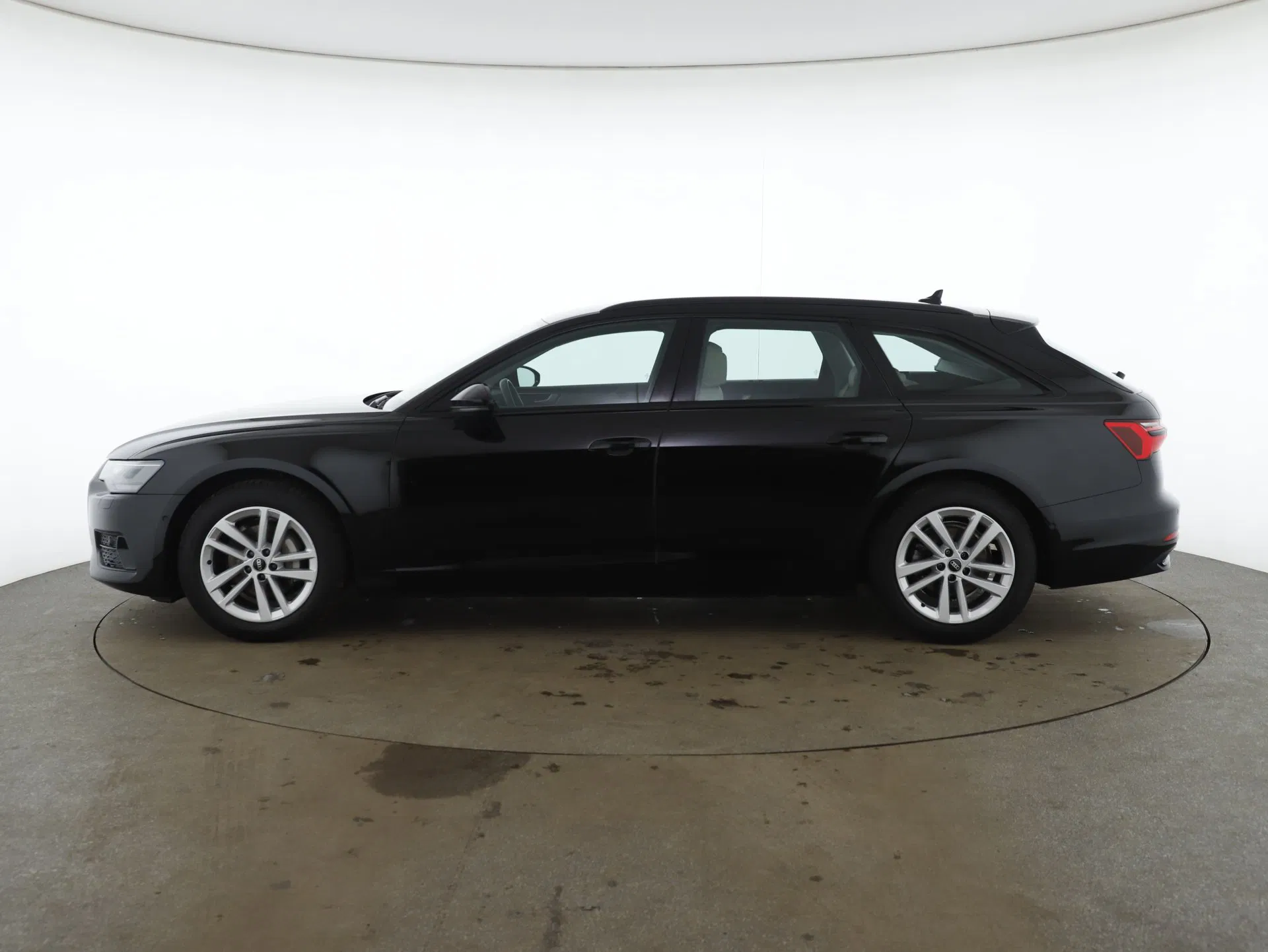 Audi A6 Avant 40 2.0 TDI sport | Bild 9 von 30