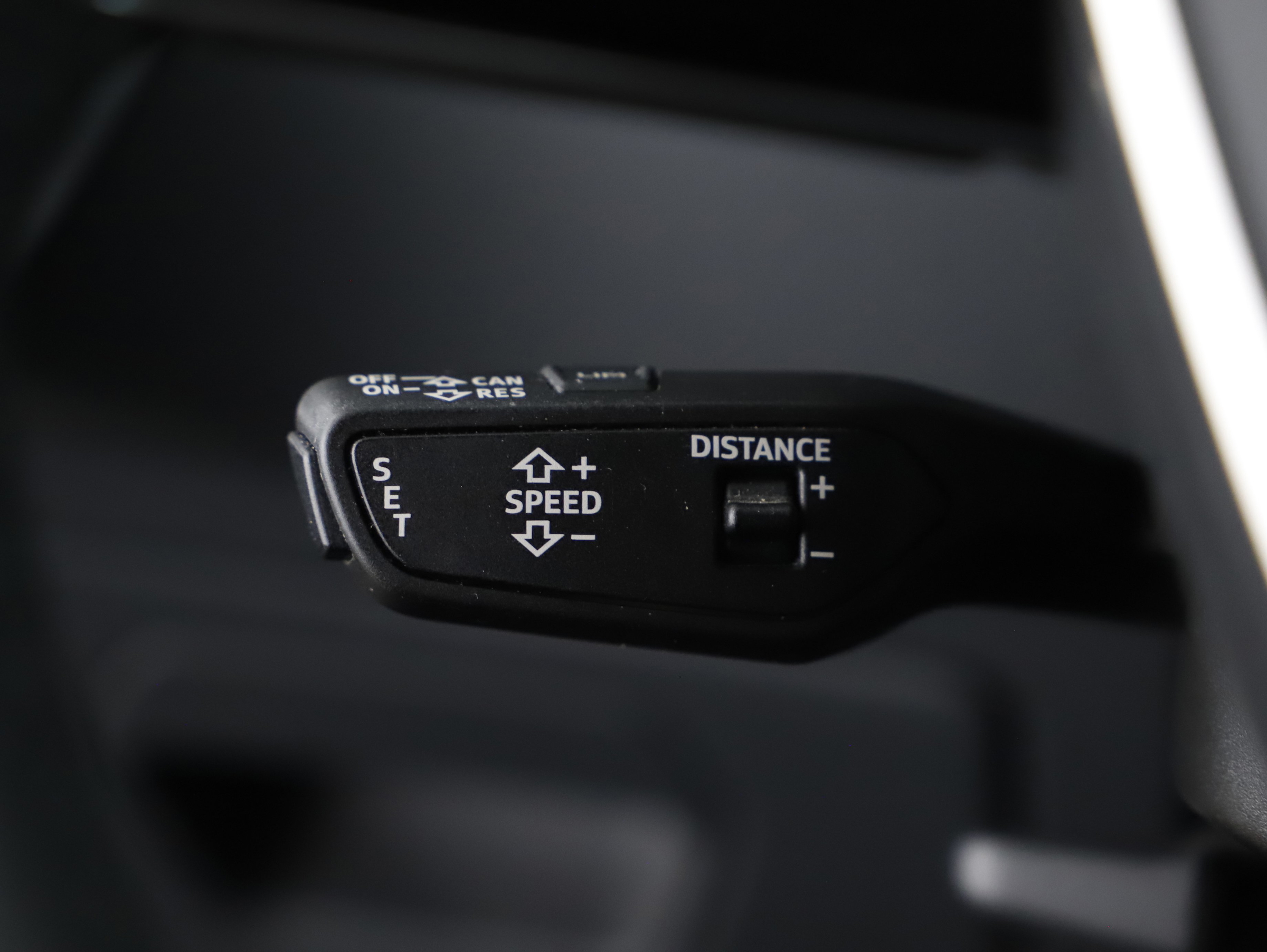 Audi A6 Avant 40 2.0 TDI quattro sport | Bild 4 von 17