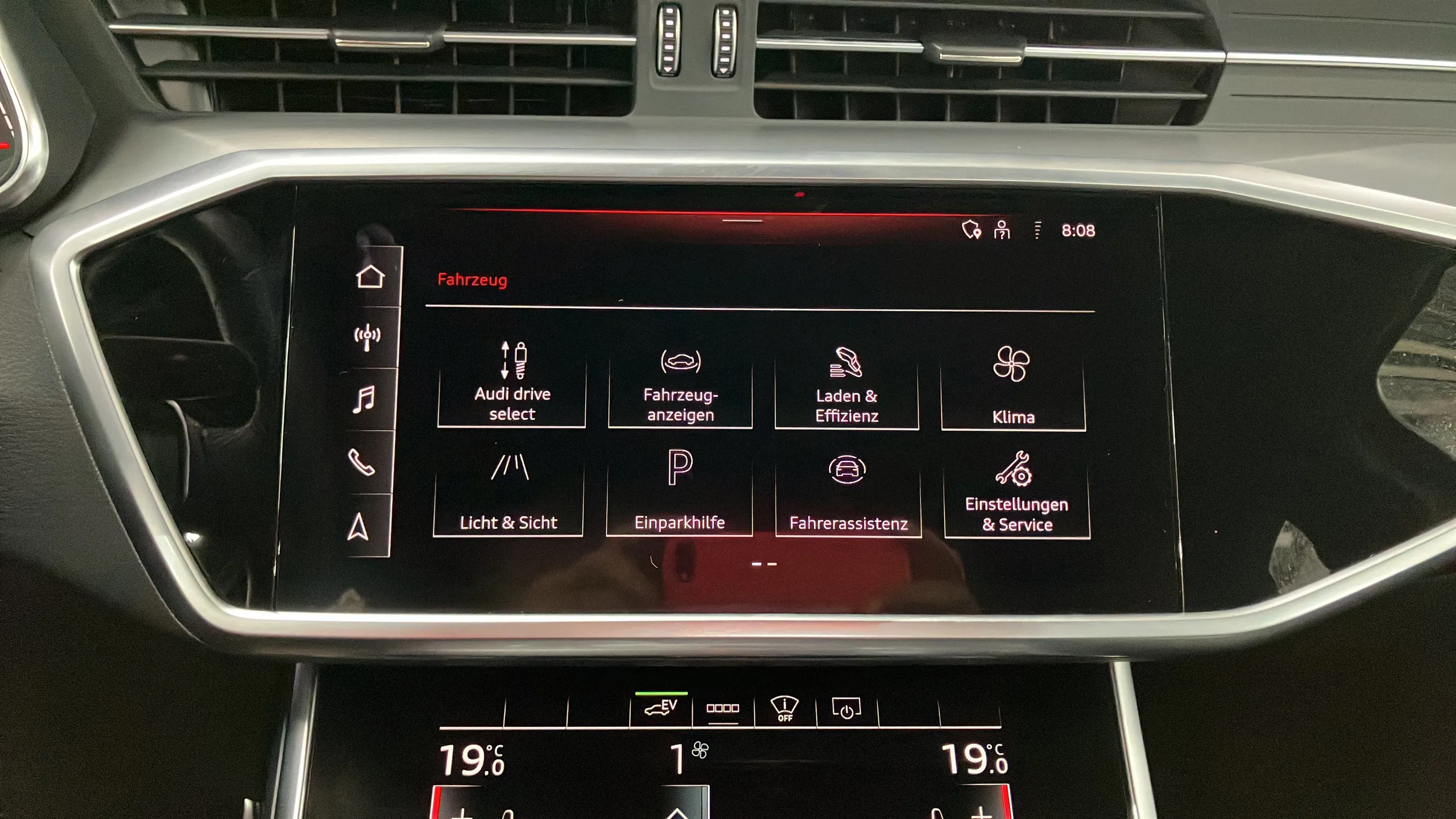 Audi A6 50 2.0 TFSI e quattro sport | Bild 15 von 24