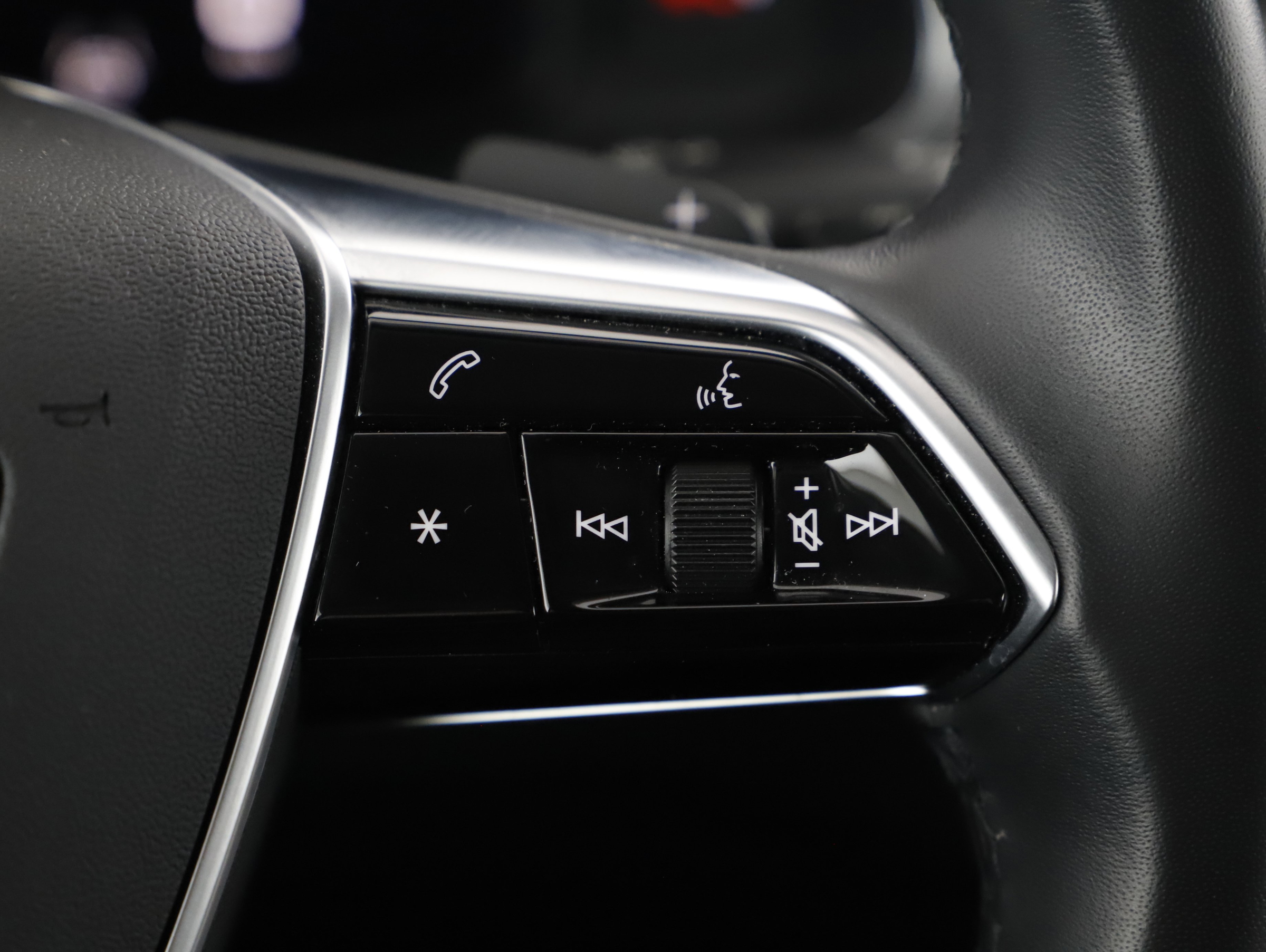 Audi A6 Avant 40 2.0 TDI quattro sport | Bild 12 von 23