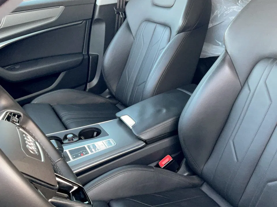 Audi A6 Avant 40 2.0 TDI quattro sport | Bild 12 von 22