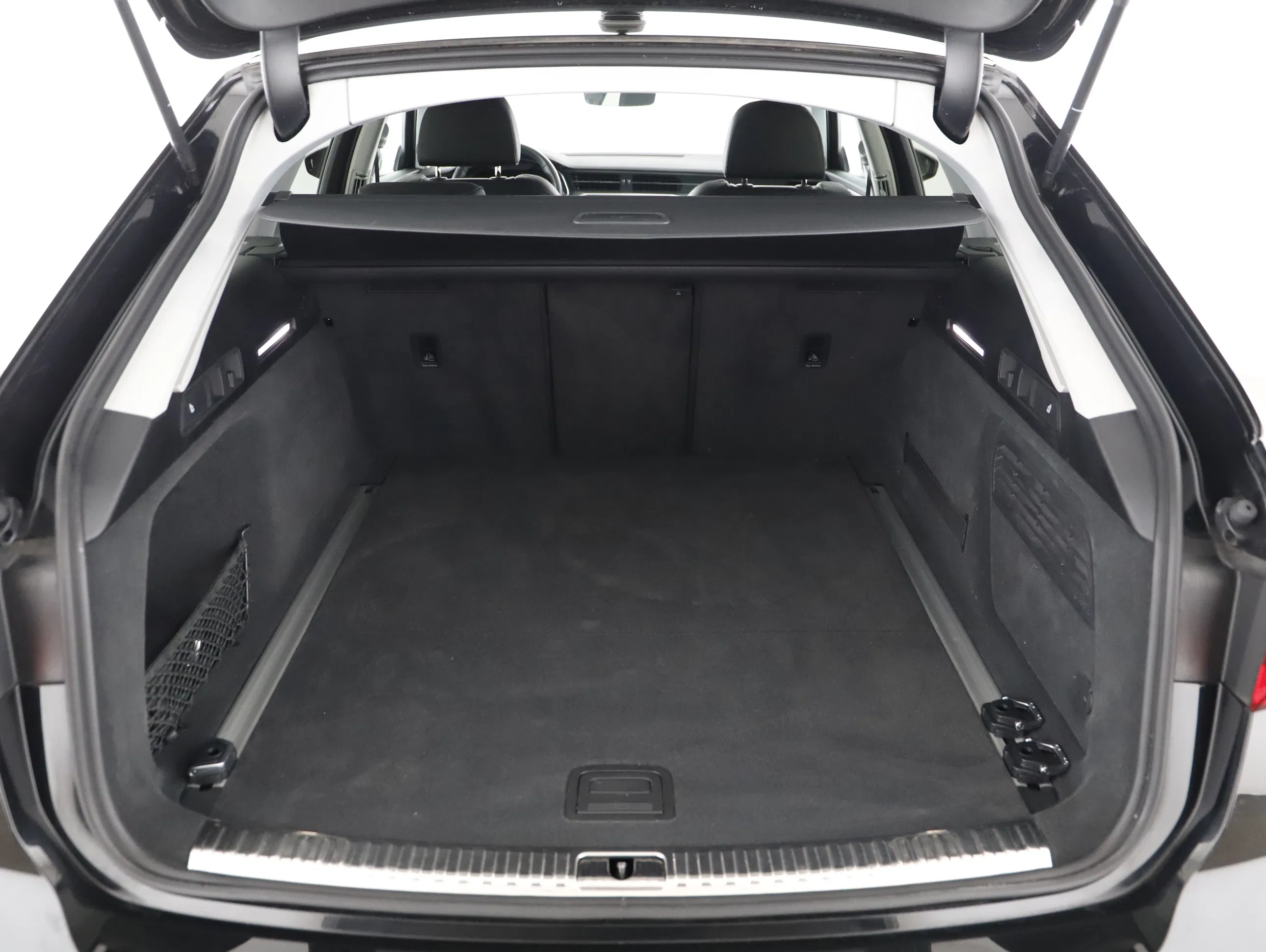 Audi A6 Avant 40 2.0 TDI quattro sport | Bild 17 von 23
