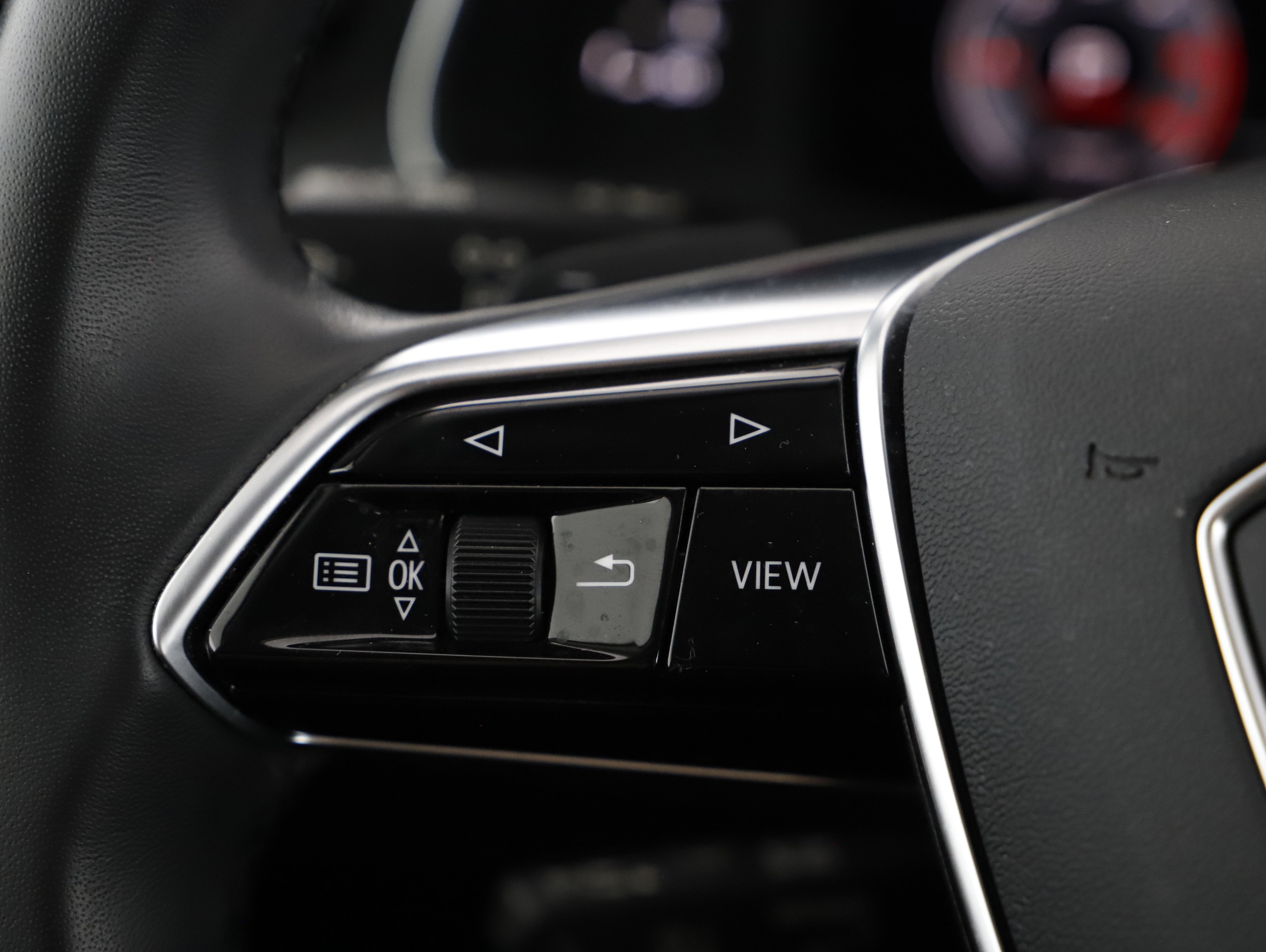 Audi A6 Avant 35 2.0 TDI sport | Bild 11 von 24