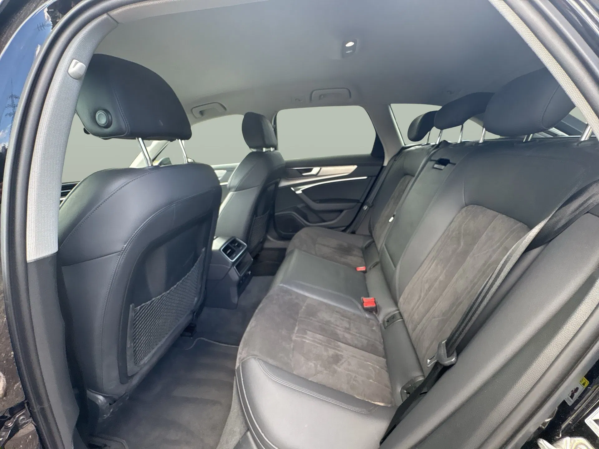 Audi A6 Avant 35 2.0 TDI sport | Bild 18 von 22