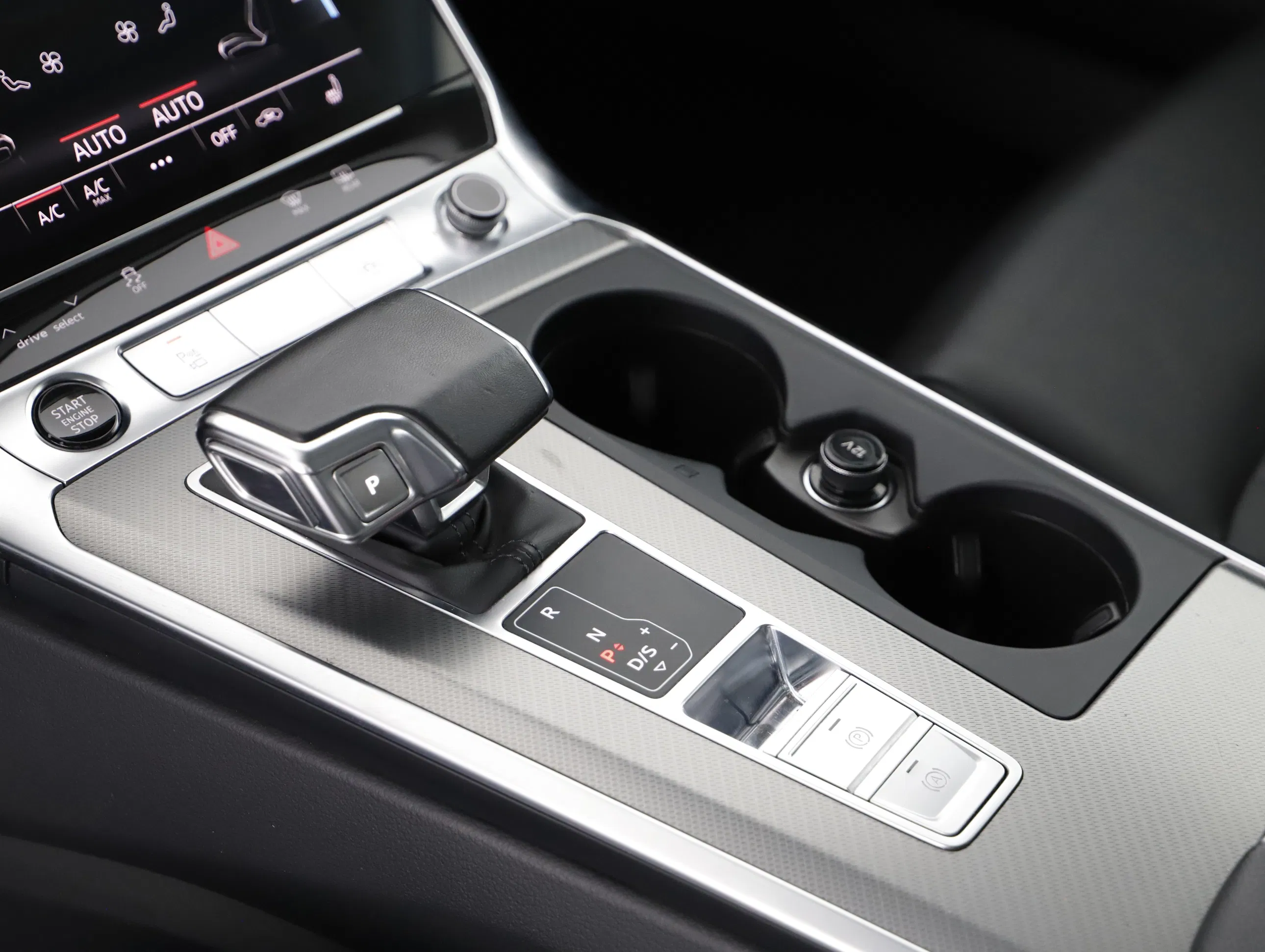 Audi A6 Avant 40 2.0 TDI design | Bild 18 von 24