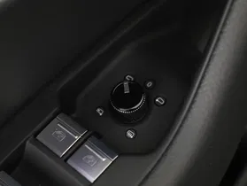 Audi A6 Avant 40 2.0 TDI quattro sport | Thumbnail 16 von 23
