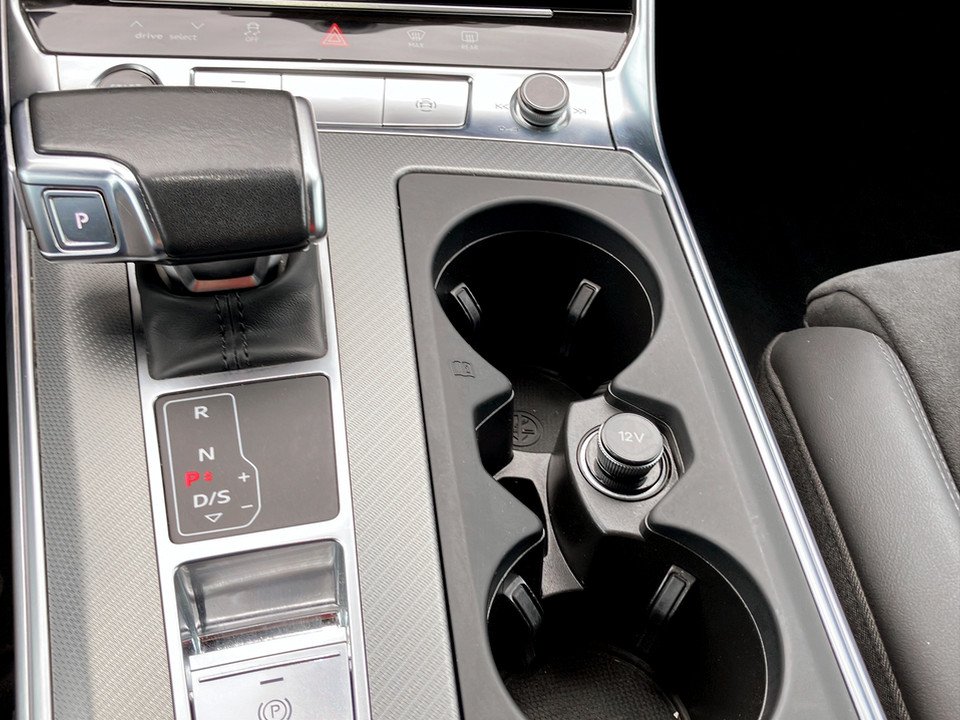 Audi A6 Avant 40 TDI sport Aut | Bild 23 von 25