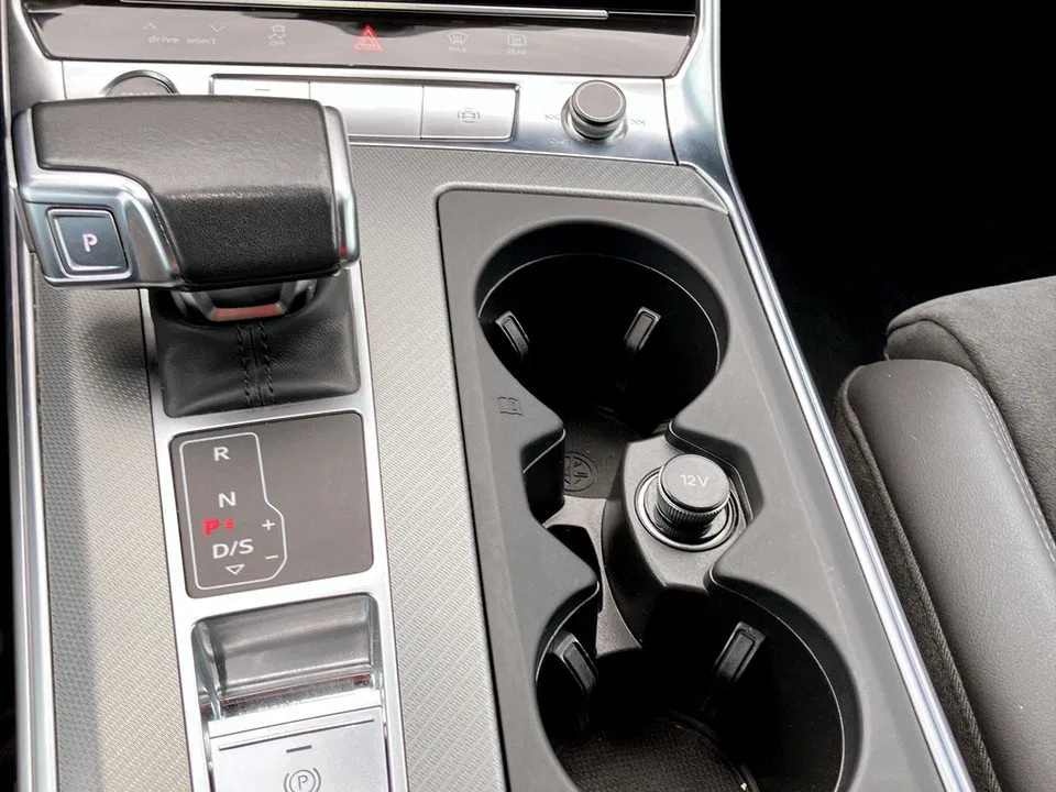 Audi A6 Avant 40 TDI sport Aut | Bild 23 von 25