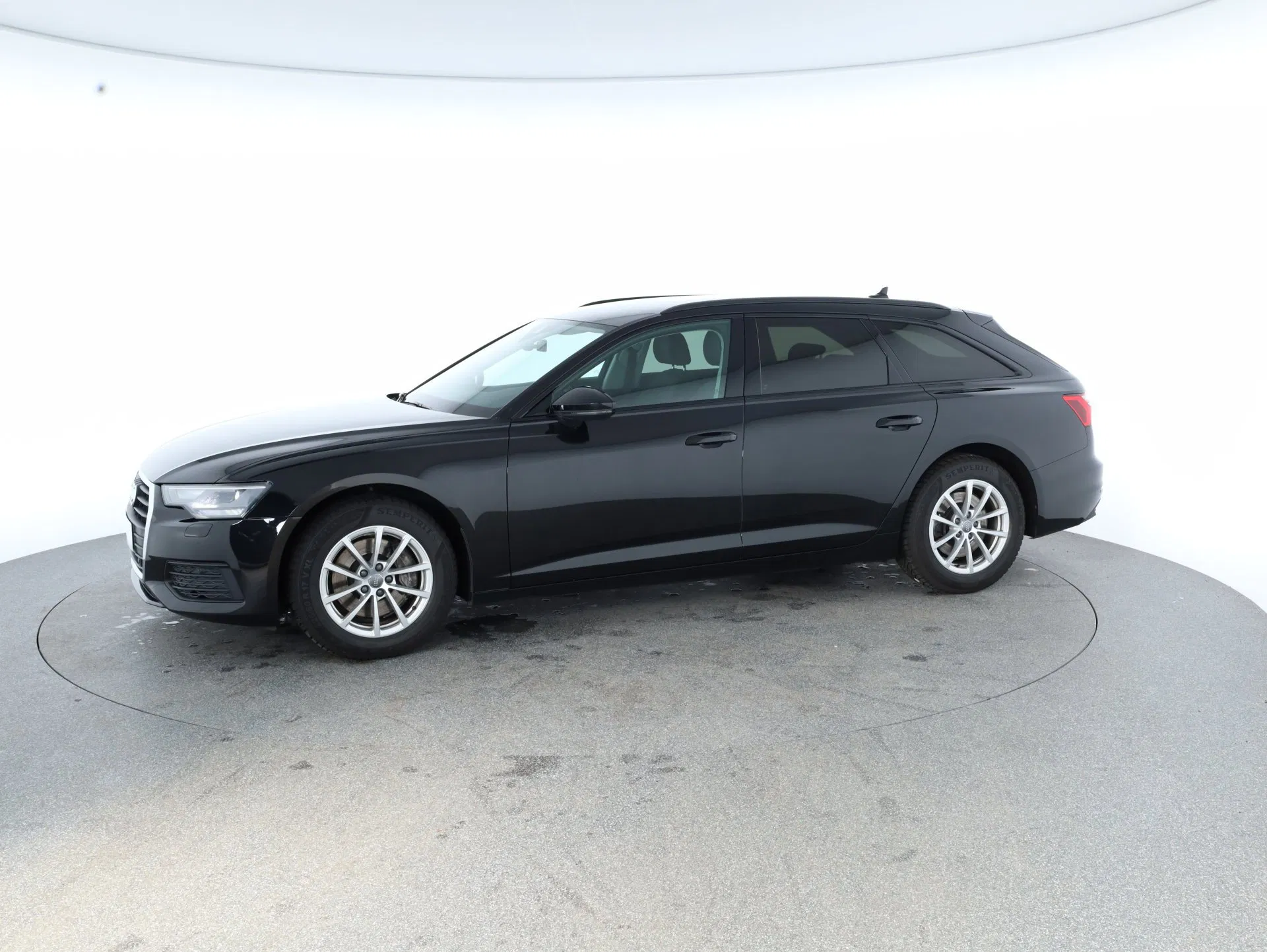 Audi A6 Avant 45 3.0 TDI quattro | Bild 24 von 31