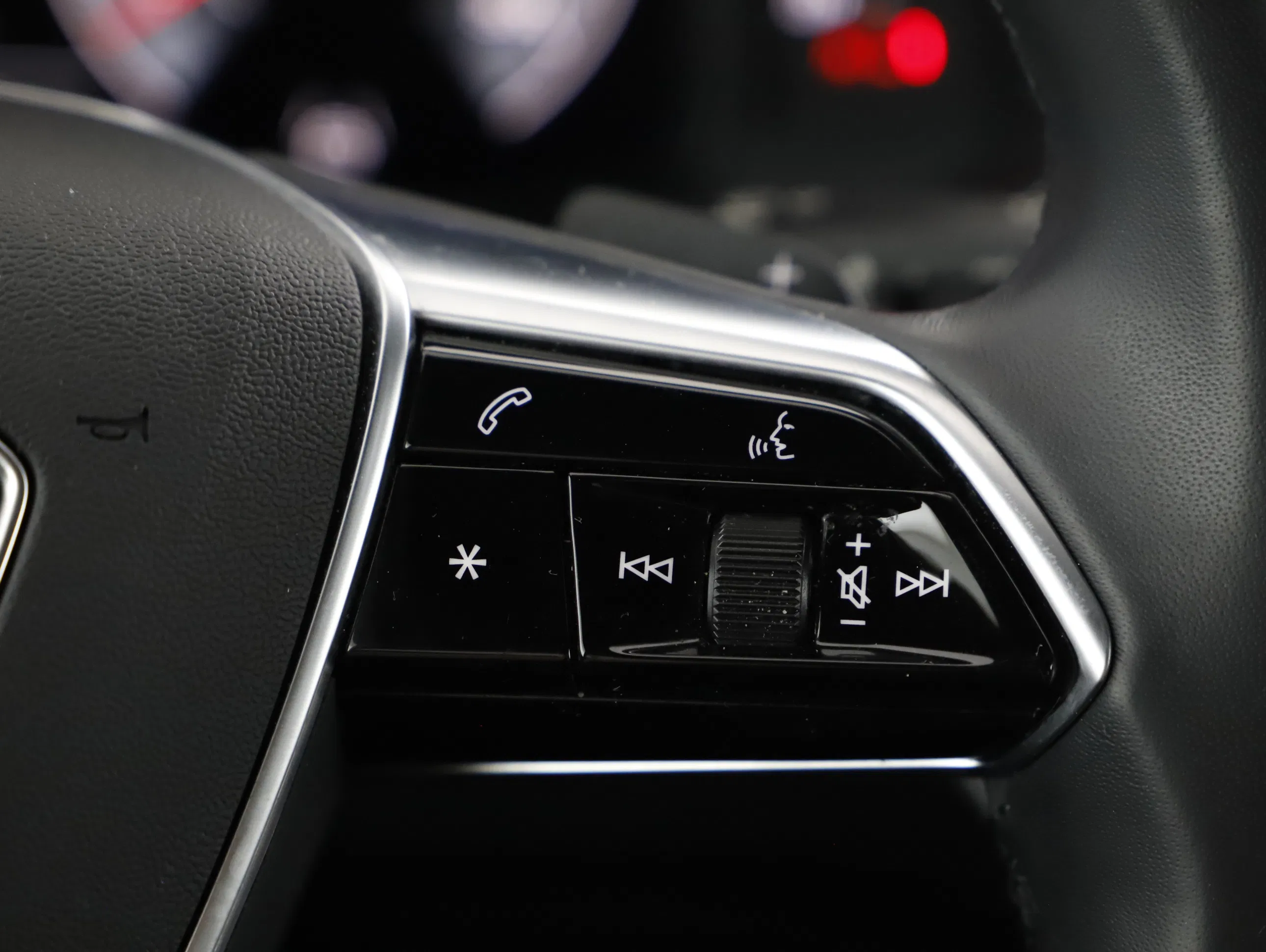 Audi A6 Avant 40 2.0 TDI quattro design | Bild 12 von 23