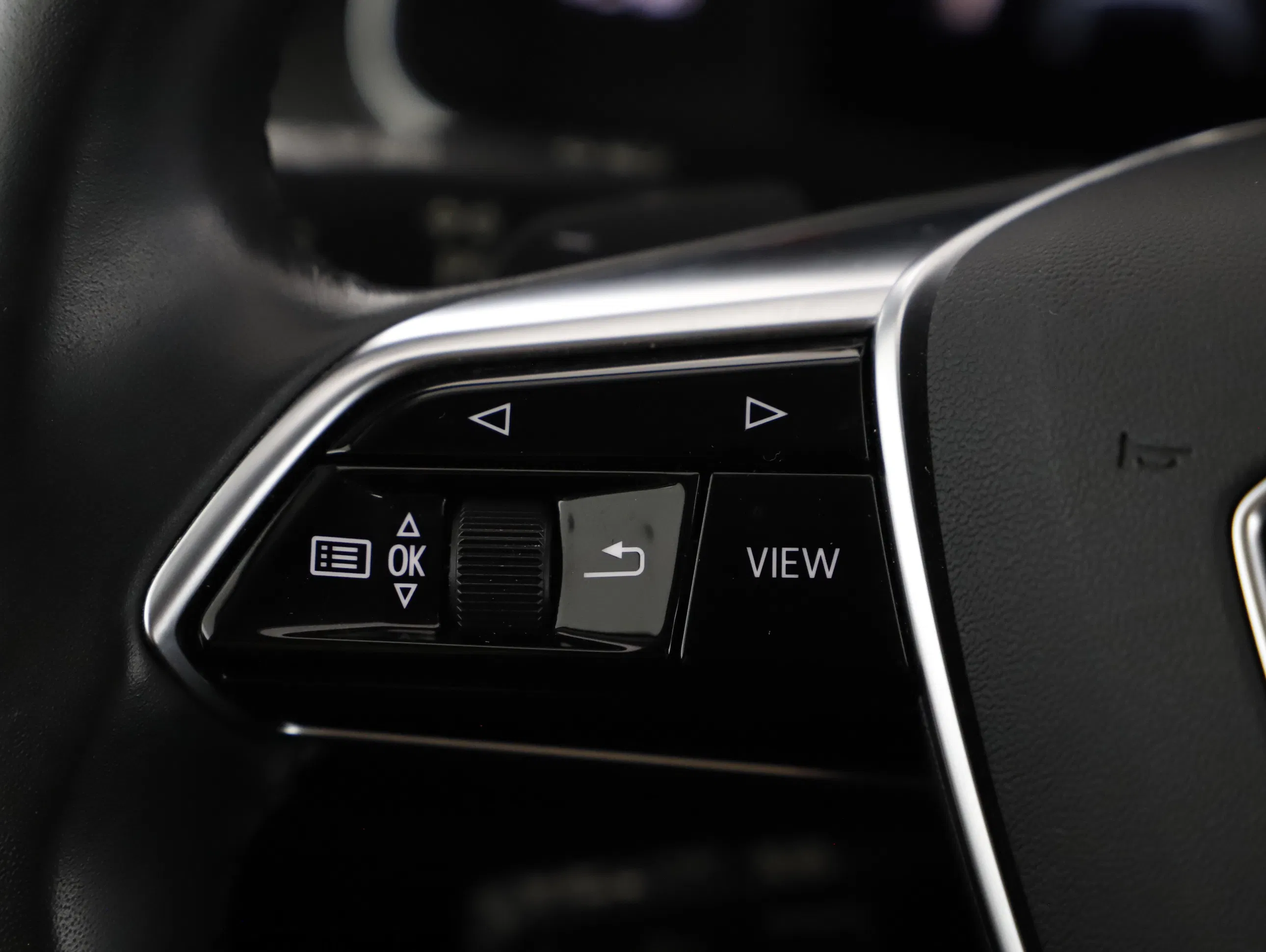 Audi A6 Avant 35 2.0 TDI design | Bild 11 von 23