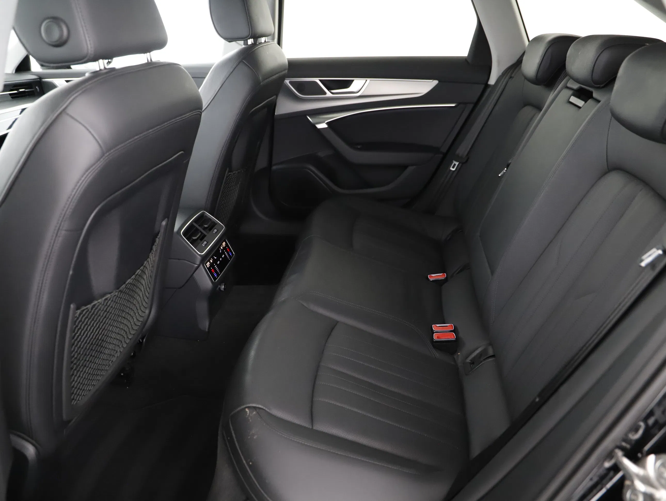 Audi A6 Avant 35 2.0 TDI design | Bild 2 von 23