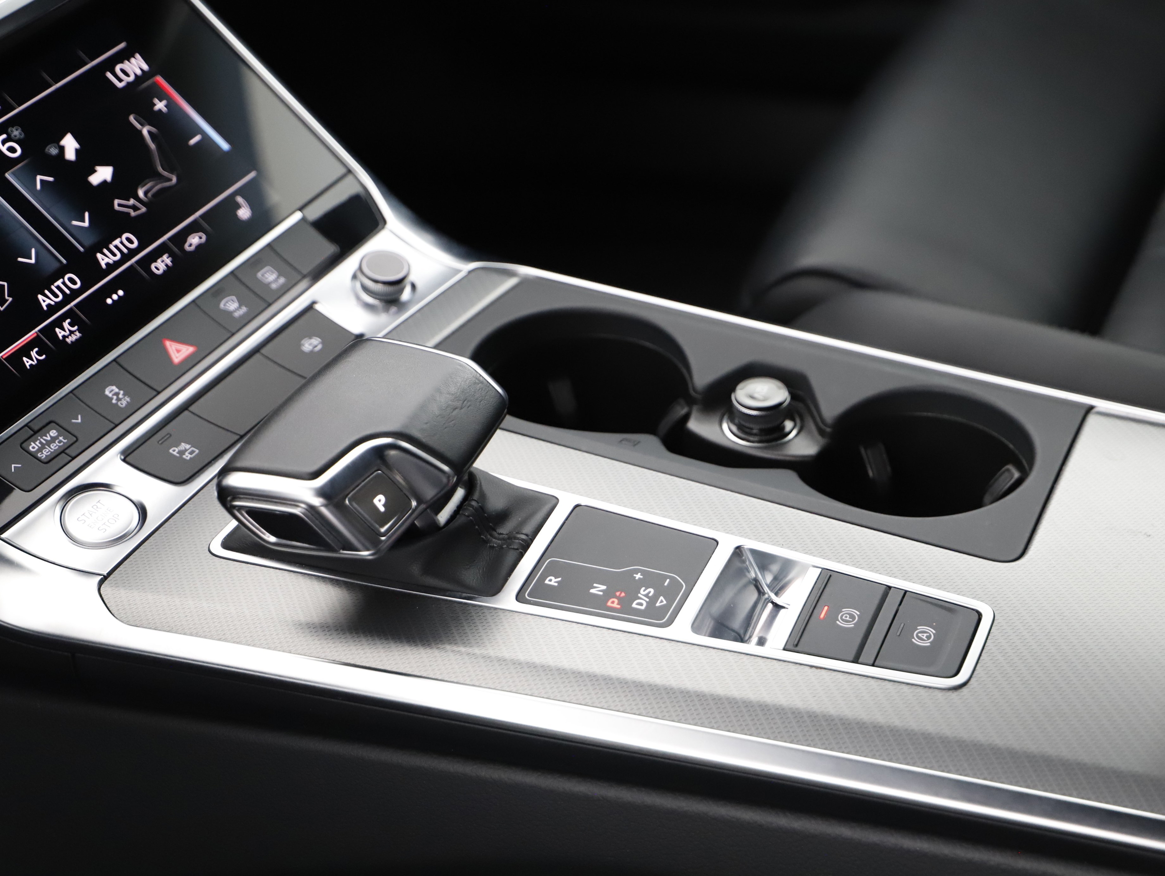 Audi A6 Avant 45 3.0 TDI quattro sport | Bild 13 von 24