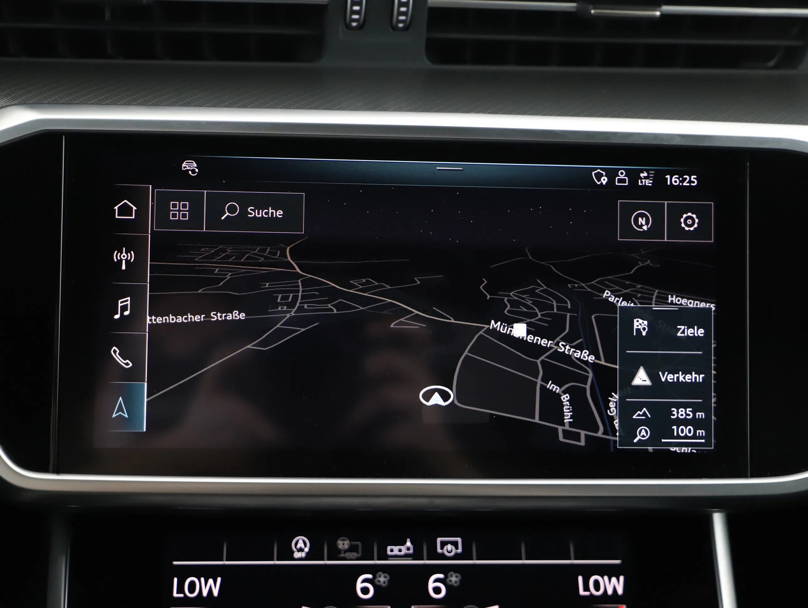 Audi A6 Avant 45 3.0 TDI quattro sport | Bild 16 von 24
