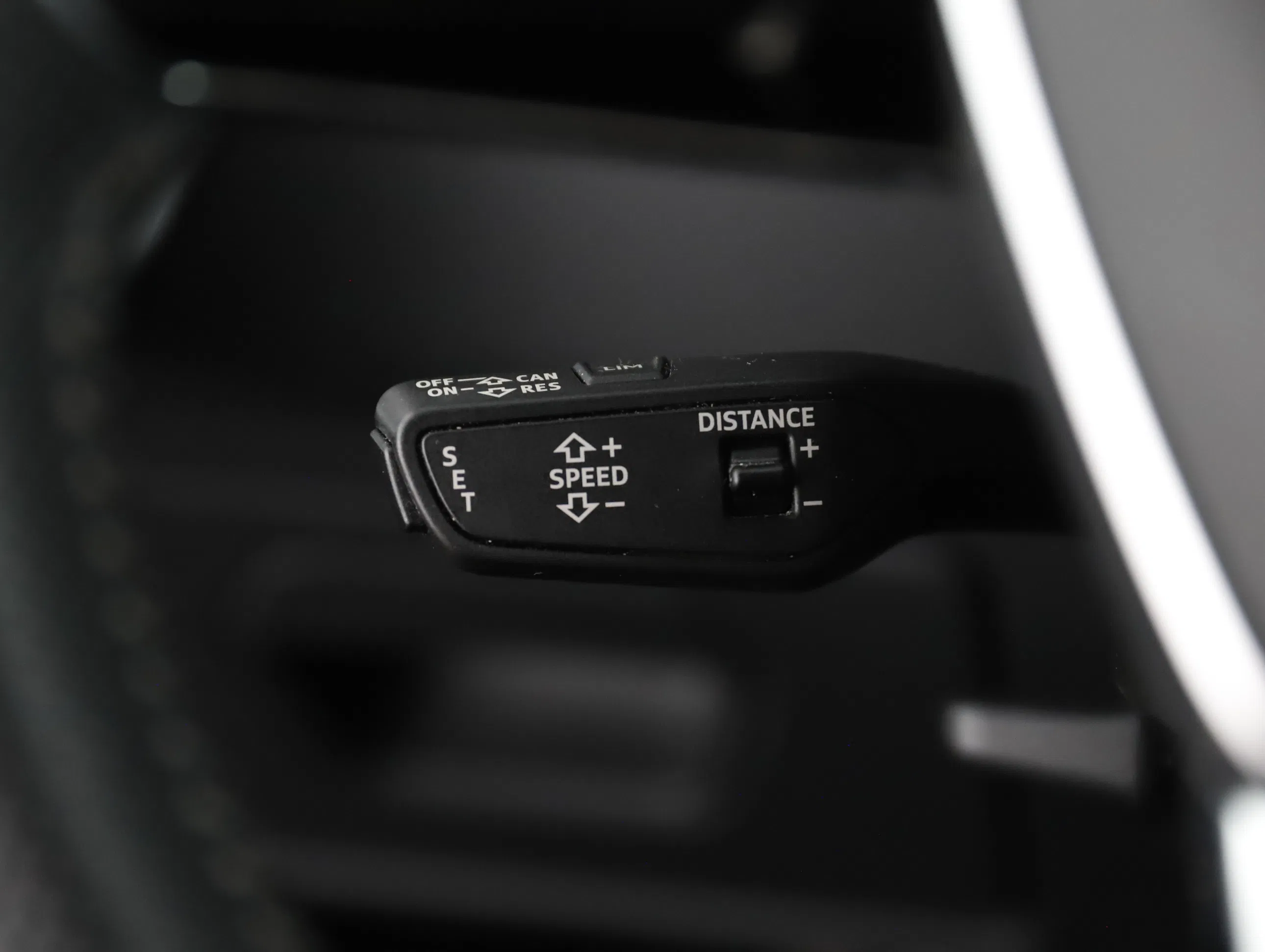 Audi A6 Avant 40 2.0 TDI quattro sport | Bild 13 von 29